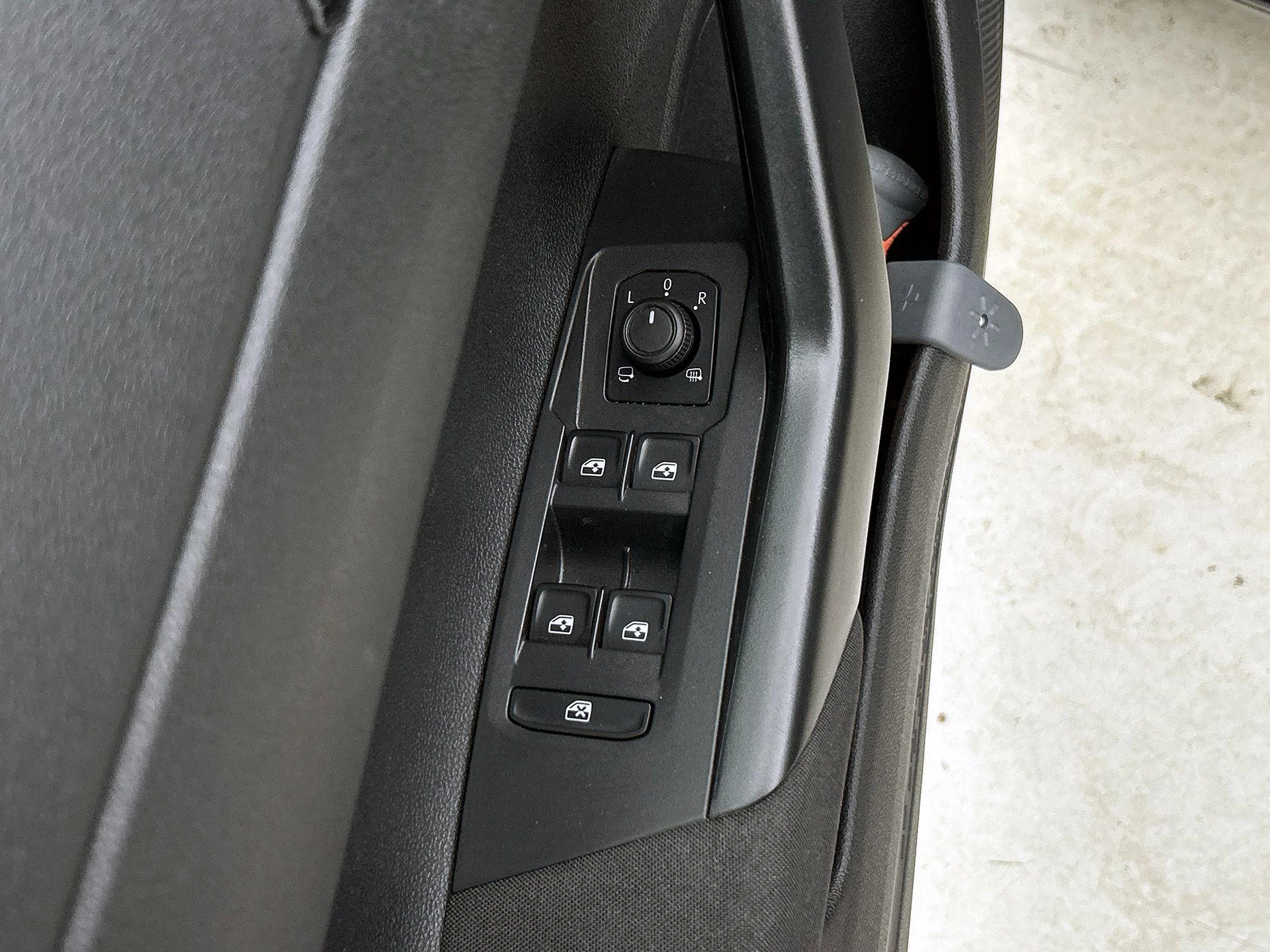 Volkswagen-Polo-image-29