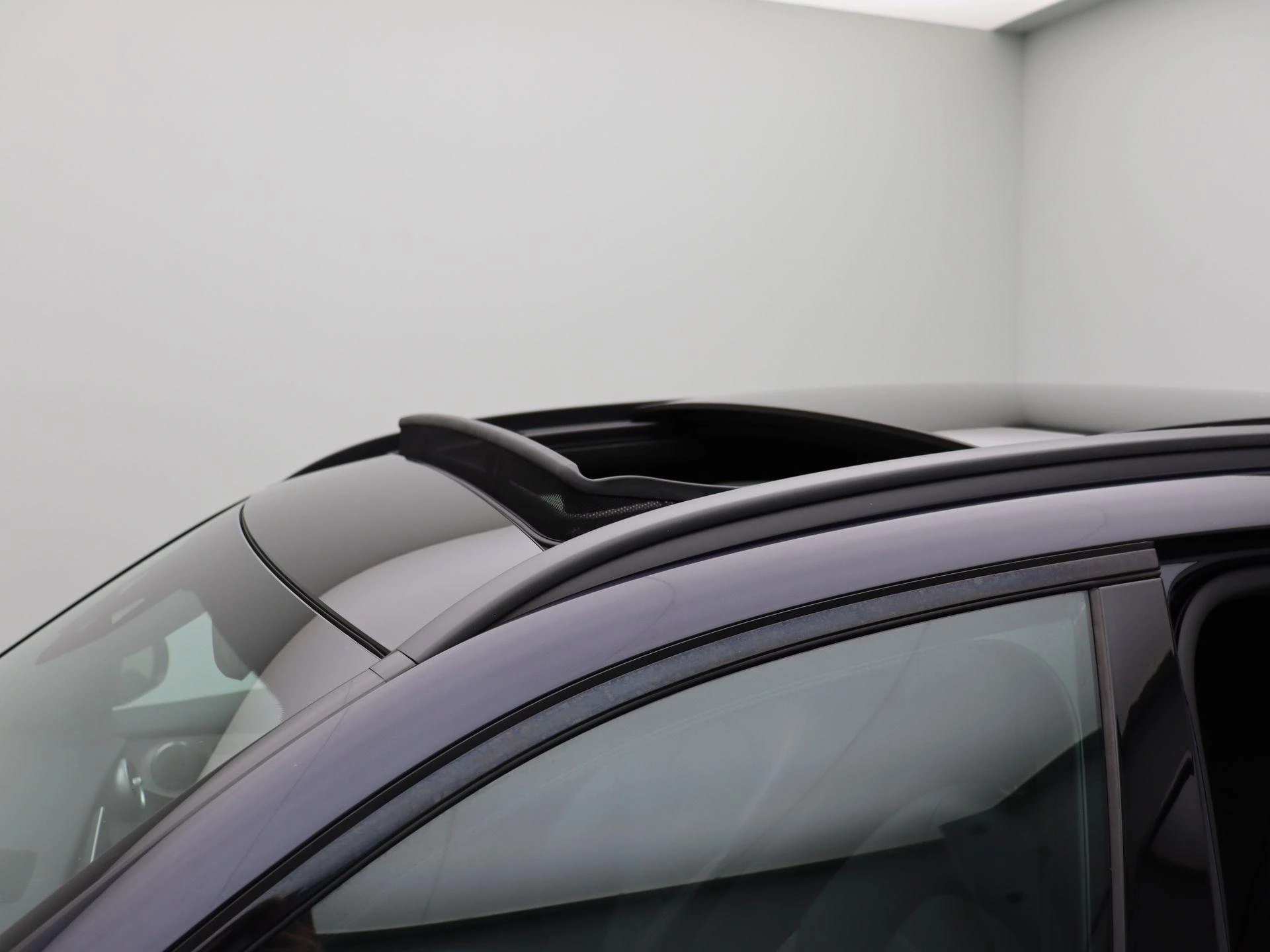 Mercedes-Benz GLC 300e SUV AMG LINE + PANO DAK + BURMESTER + CARPLAY + SURROUND VIEW +