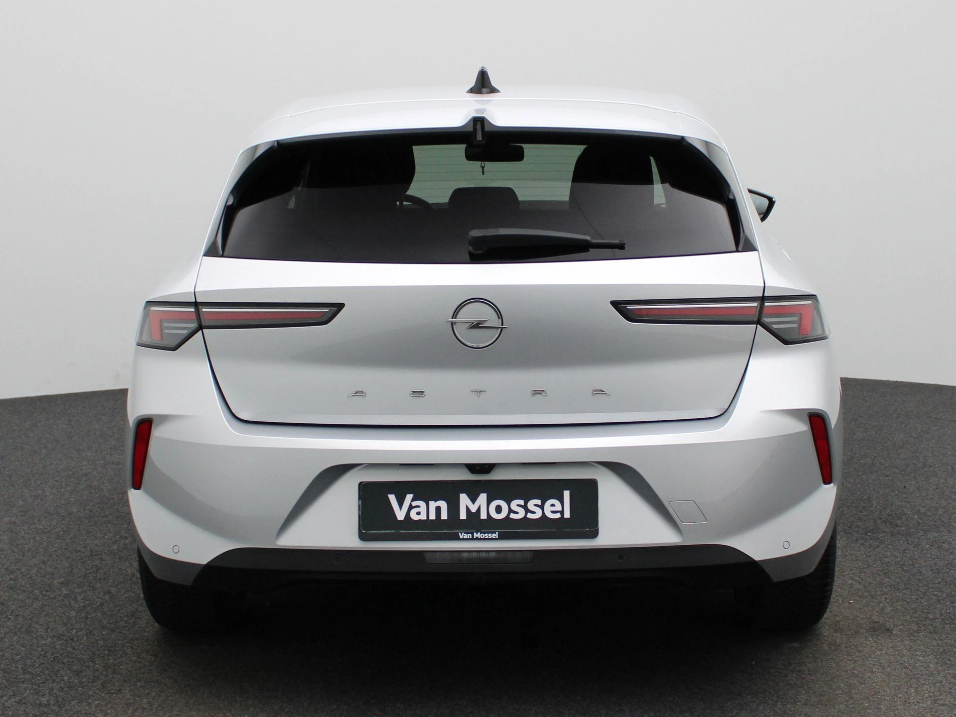 Opel-Astra-image-4