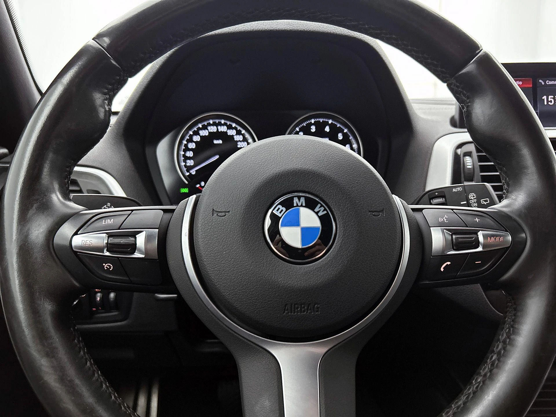 BMW-1 Serie-image-37