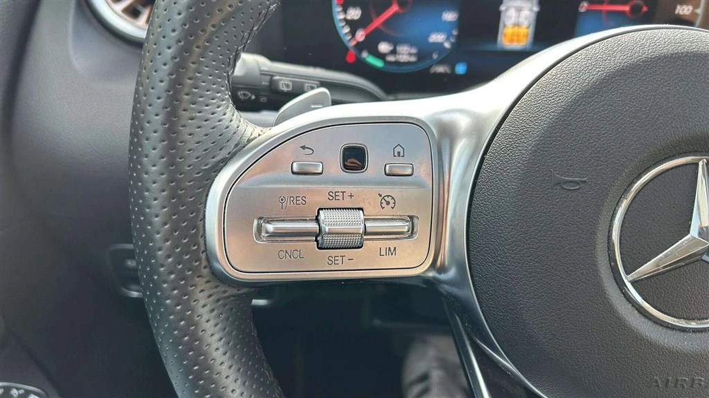 Mercedes-Benz-EQA-image-11