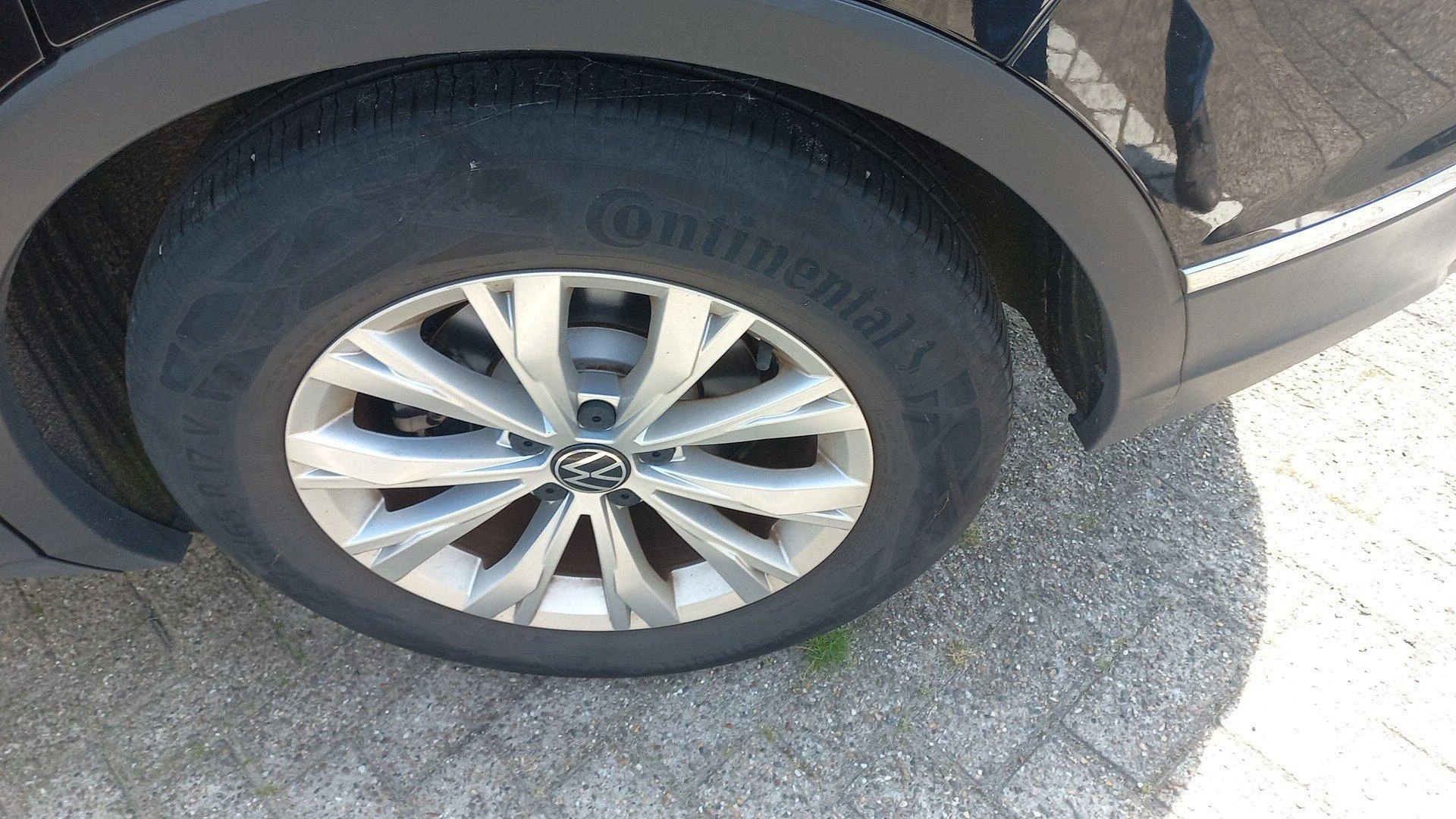 Volkswagen-Tiguan-image-14