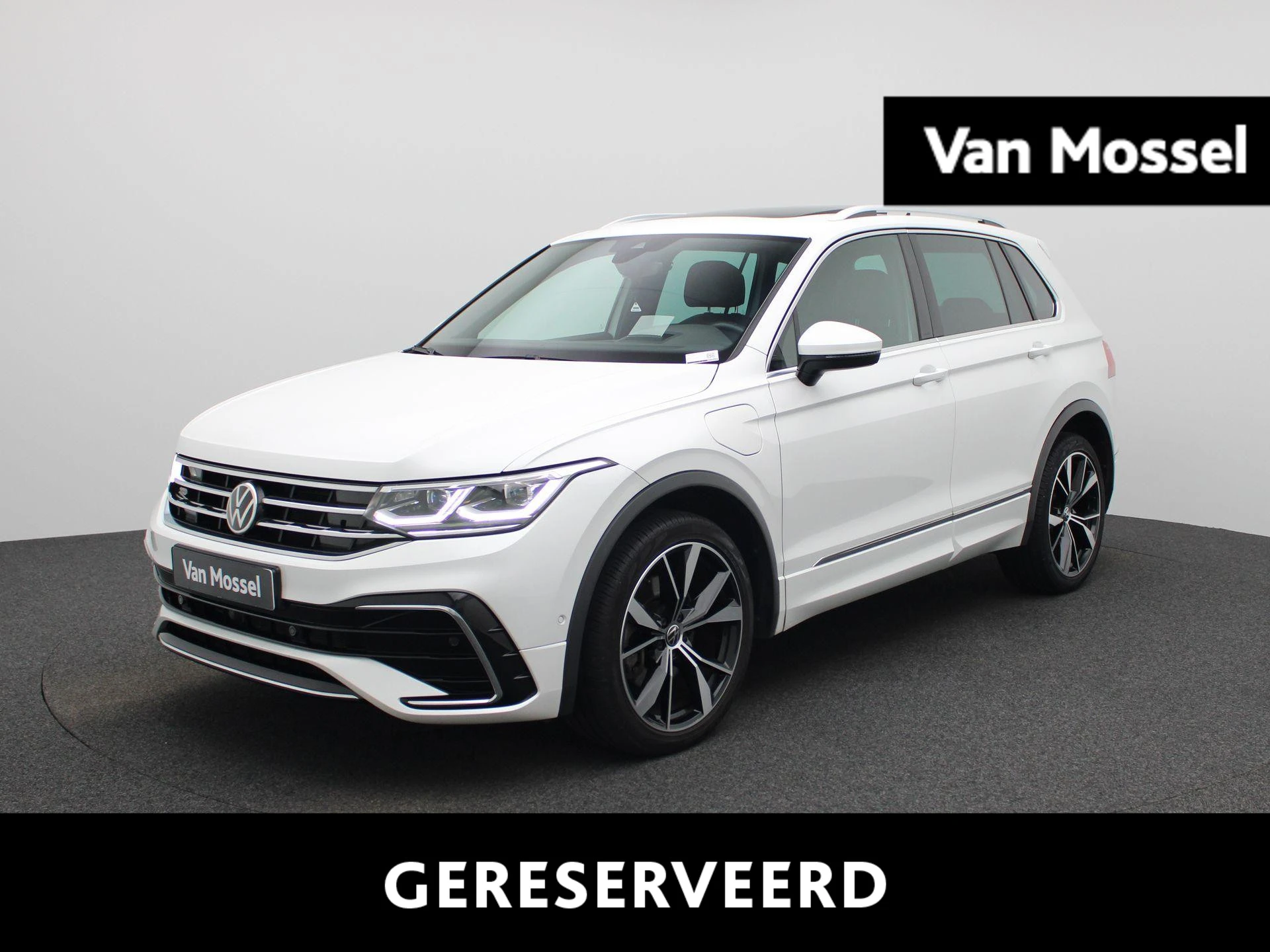 Volkswagen-Tiguan-image-0