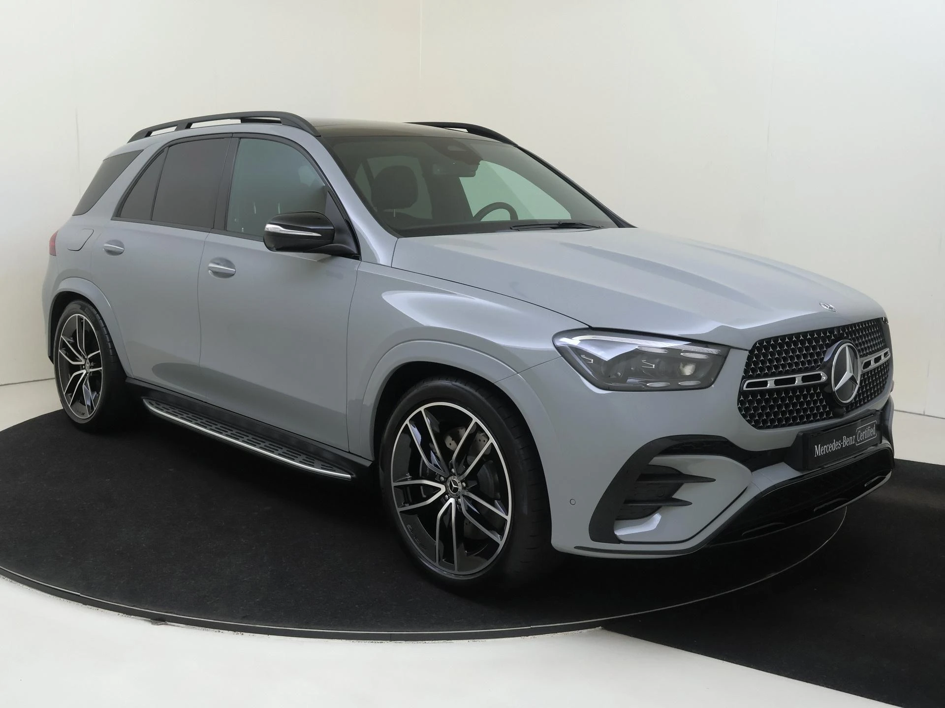 Mercedes-Benz-GLE-image-1