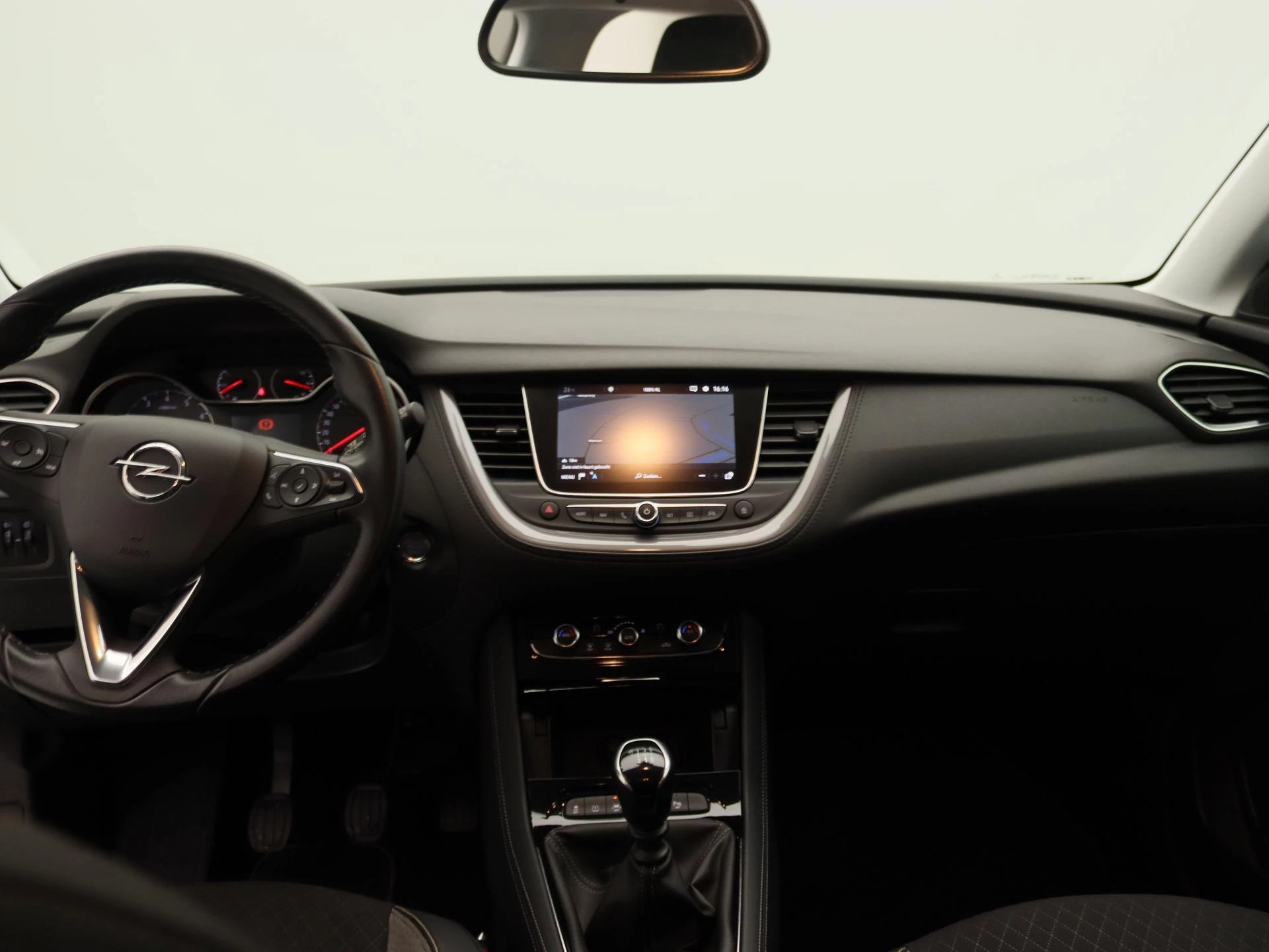 Opel Grandland X 1.2 Turbo Business Executive