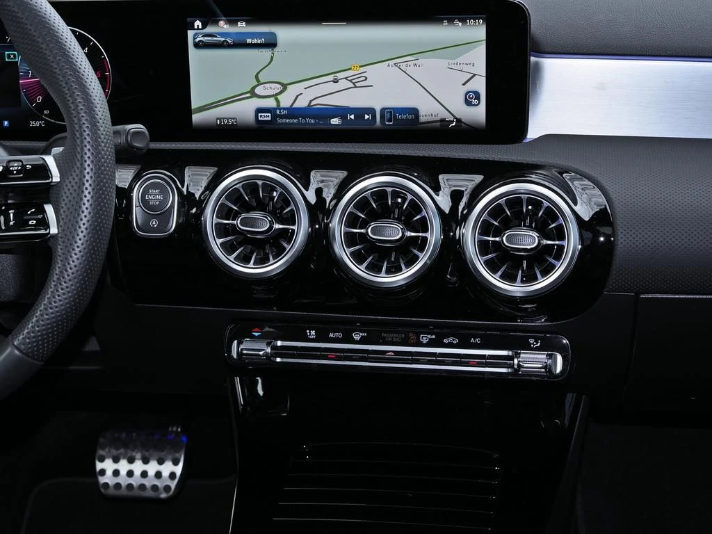 Mercedes-Benz-A-Klasse 200 d-image-11