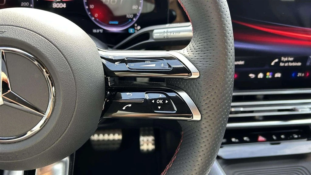 Mercedes-Benz-CLA-image-13