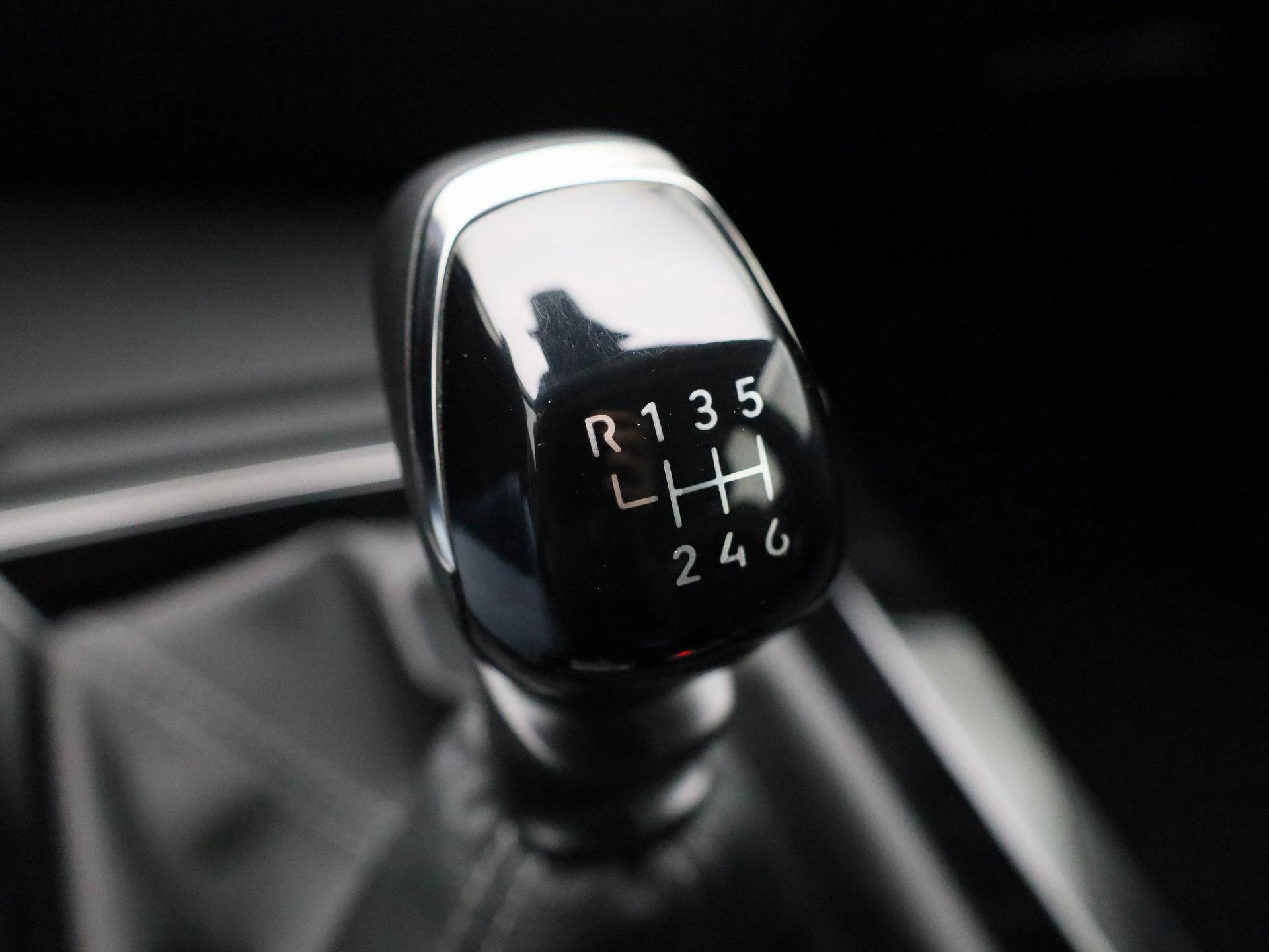 Opel-Astra-image-17