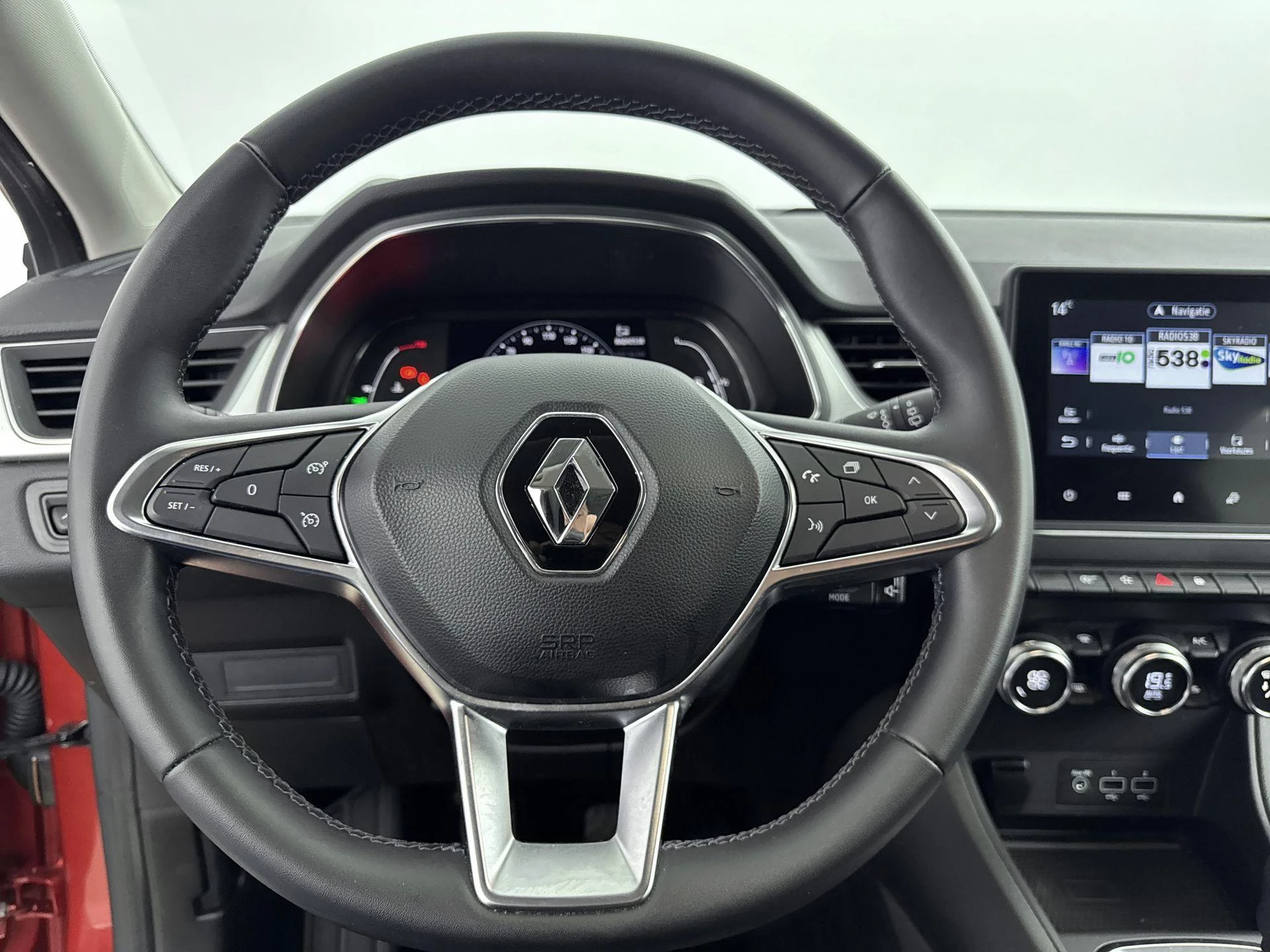 Renault-Captur-image-7