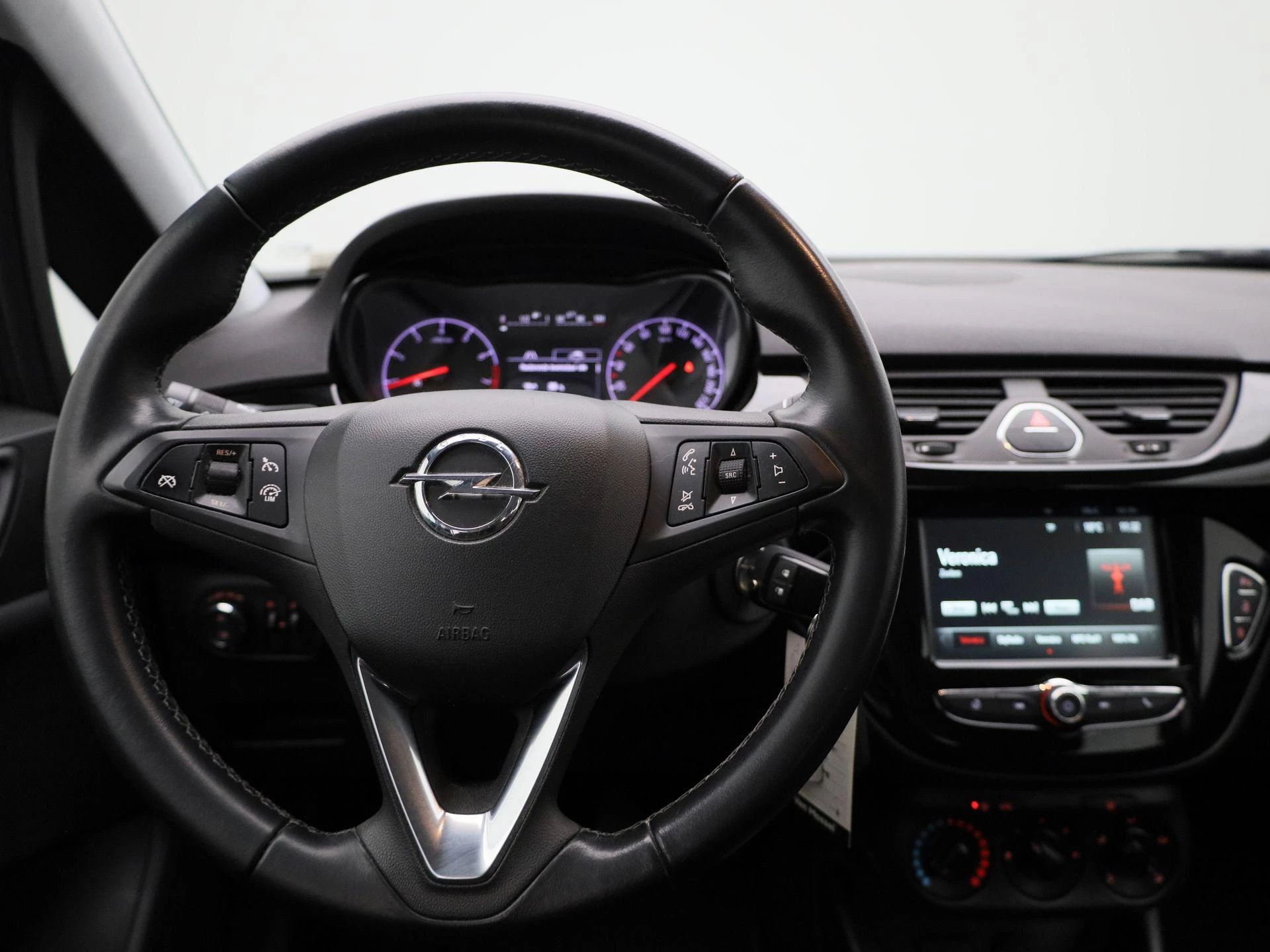 Opel-Corsa-image-6