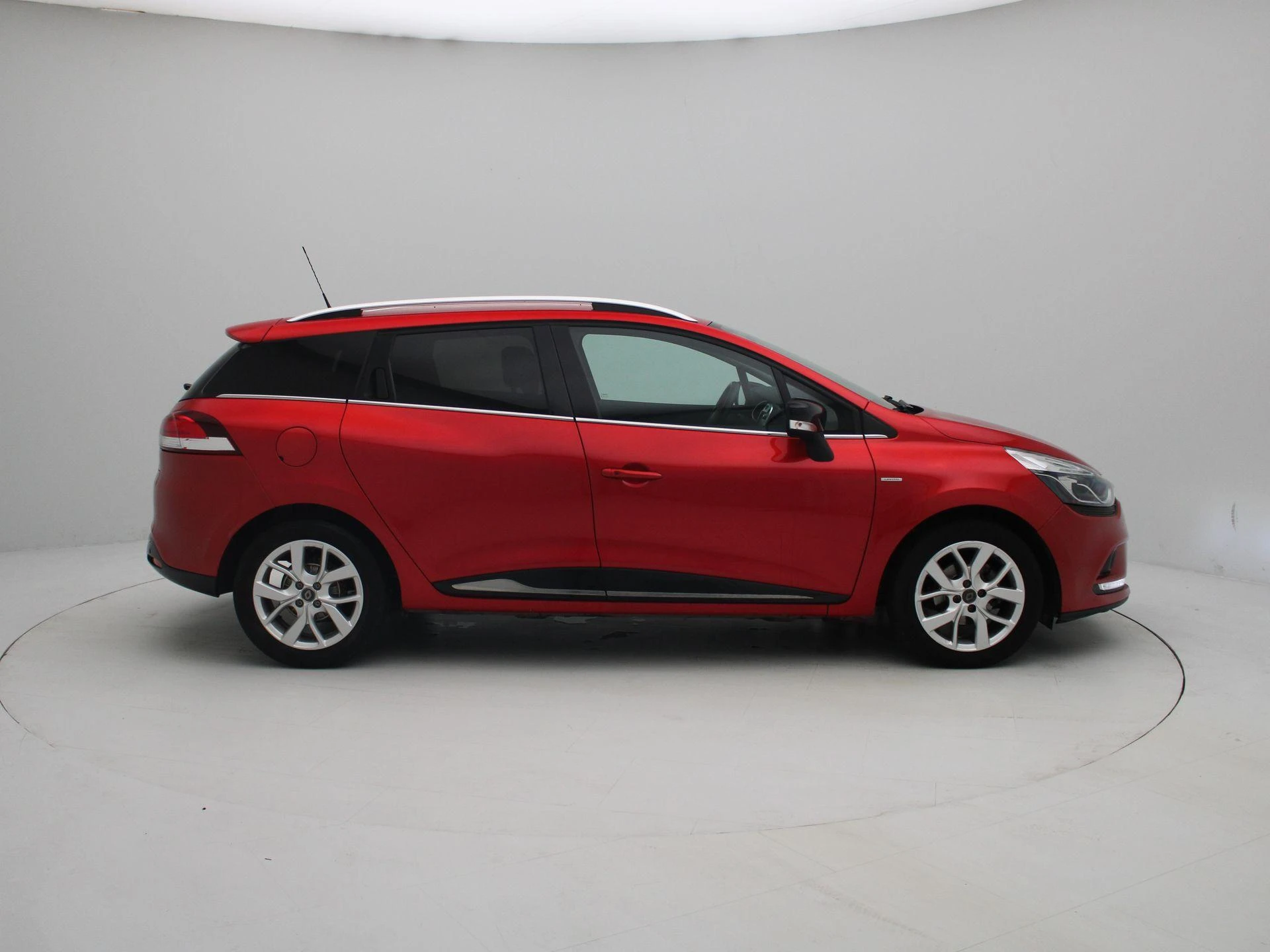 Renault-Clio-image-5
