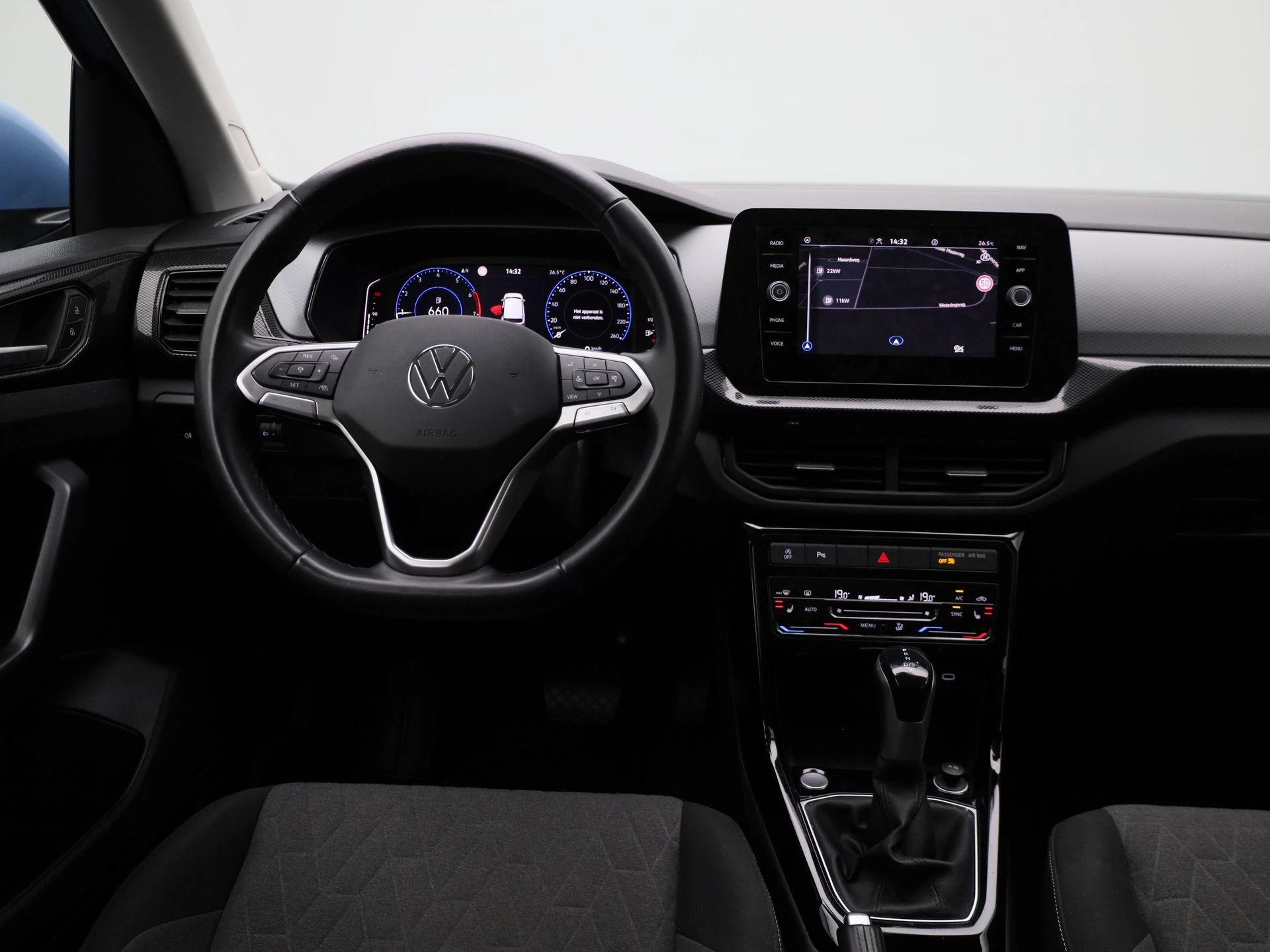 Volkswagen-T-Cross-image-6