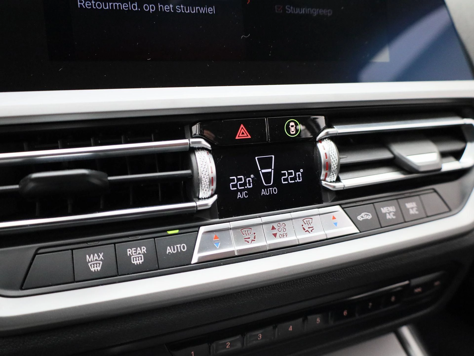 BMW 3 Reeks Touring 318dA (110 kW)