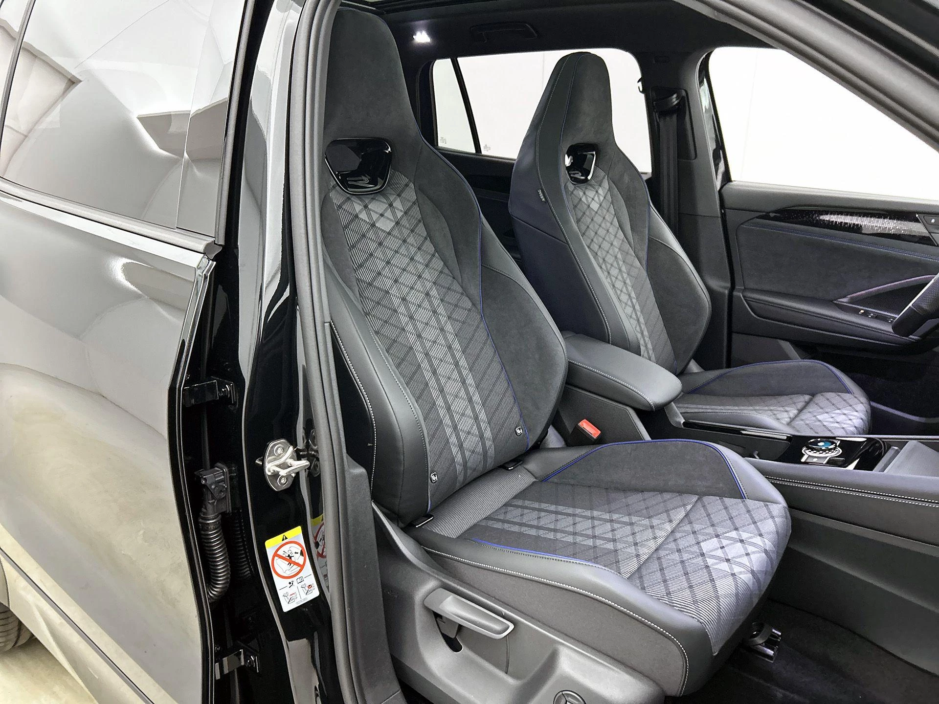 Volkswagen Tayron 1.5 eHybrid R-Line Edition