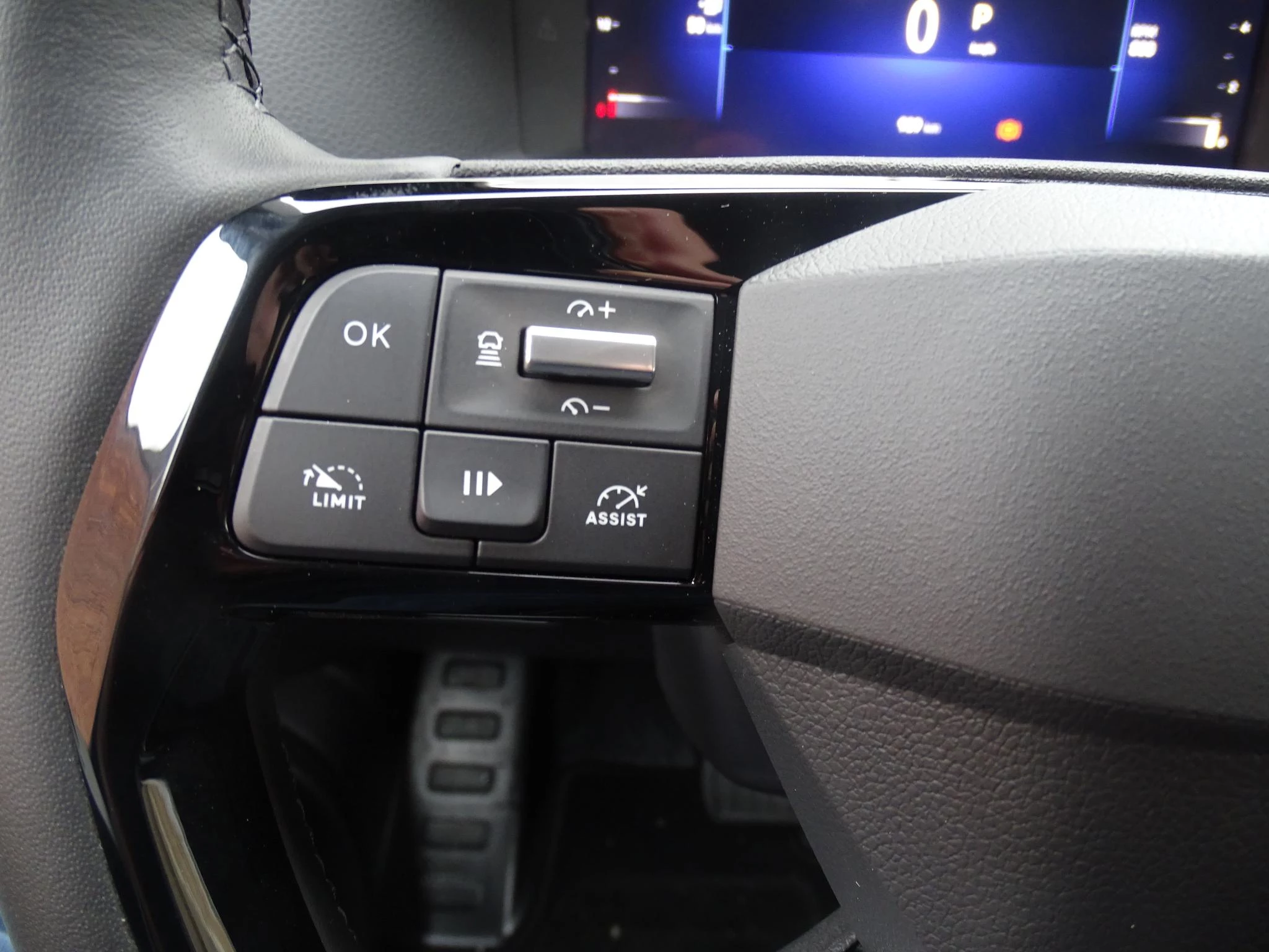 Opel Vivaro 2.0 BlueHDi 180 S&S EAT8 €6.4 DC L3H1