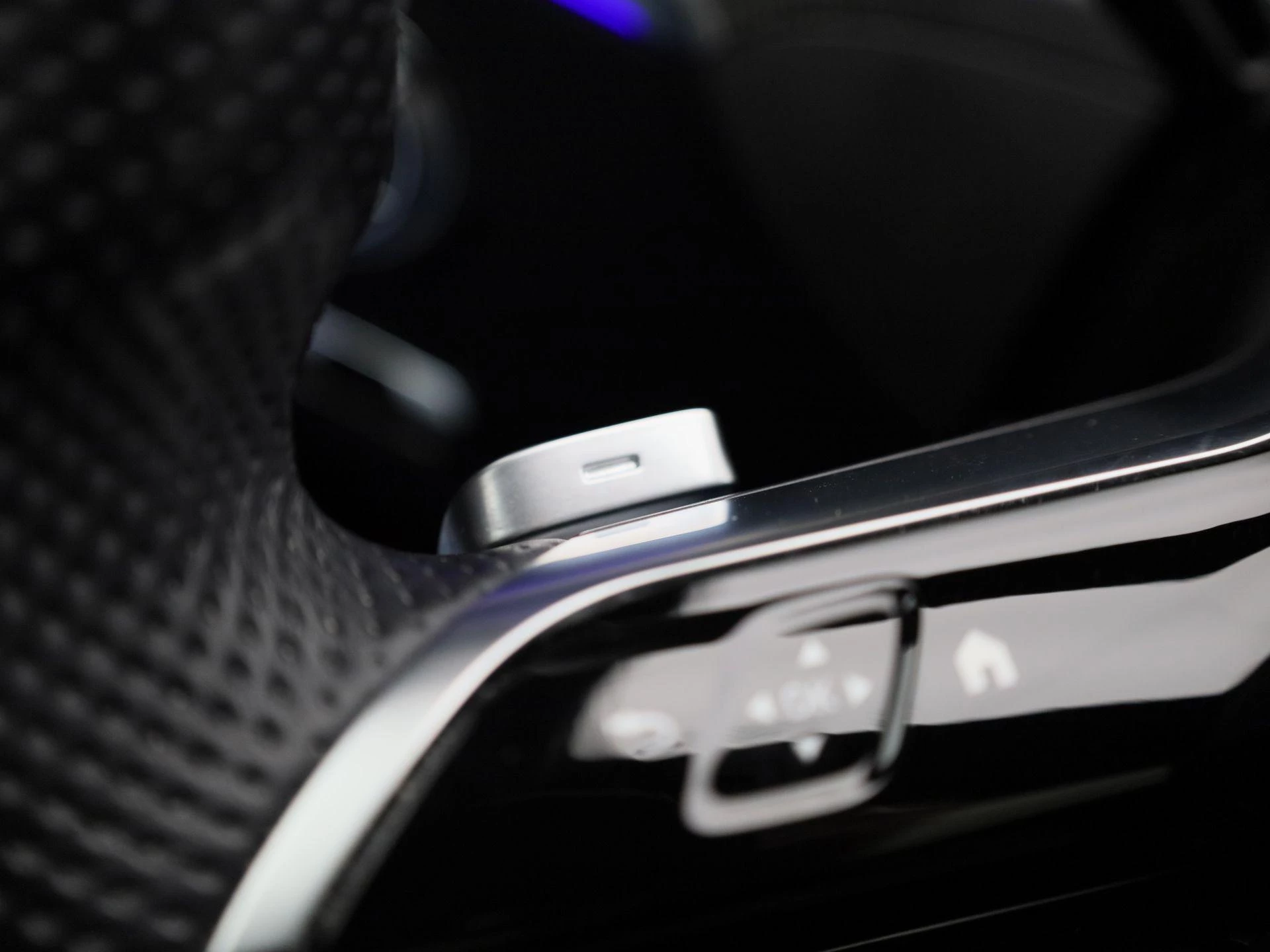 Mercedes-Benz-C-Klasse-image-20