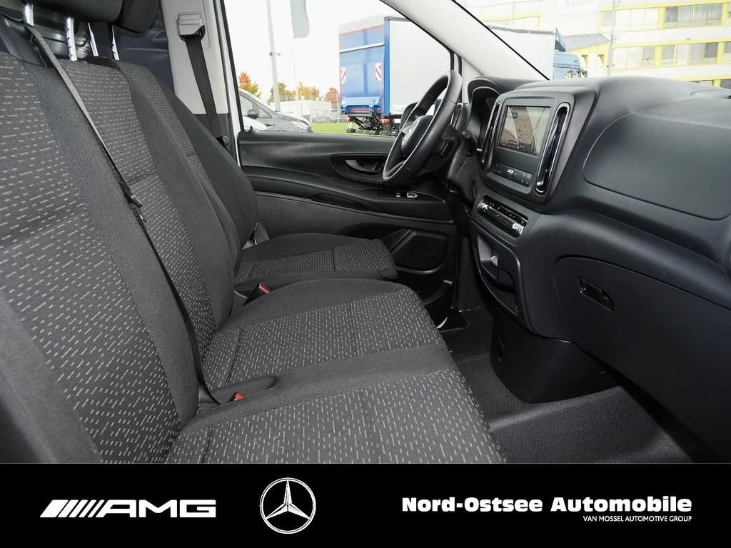 Mercedes-Benz-Vito-image-9