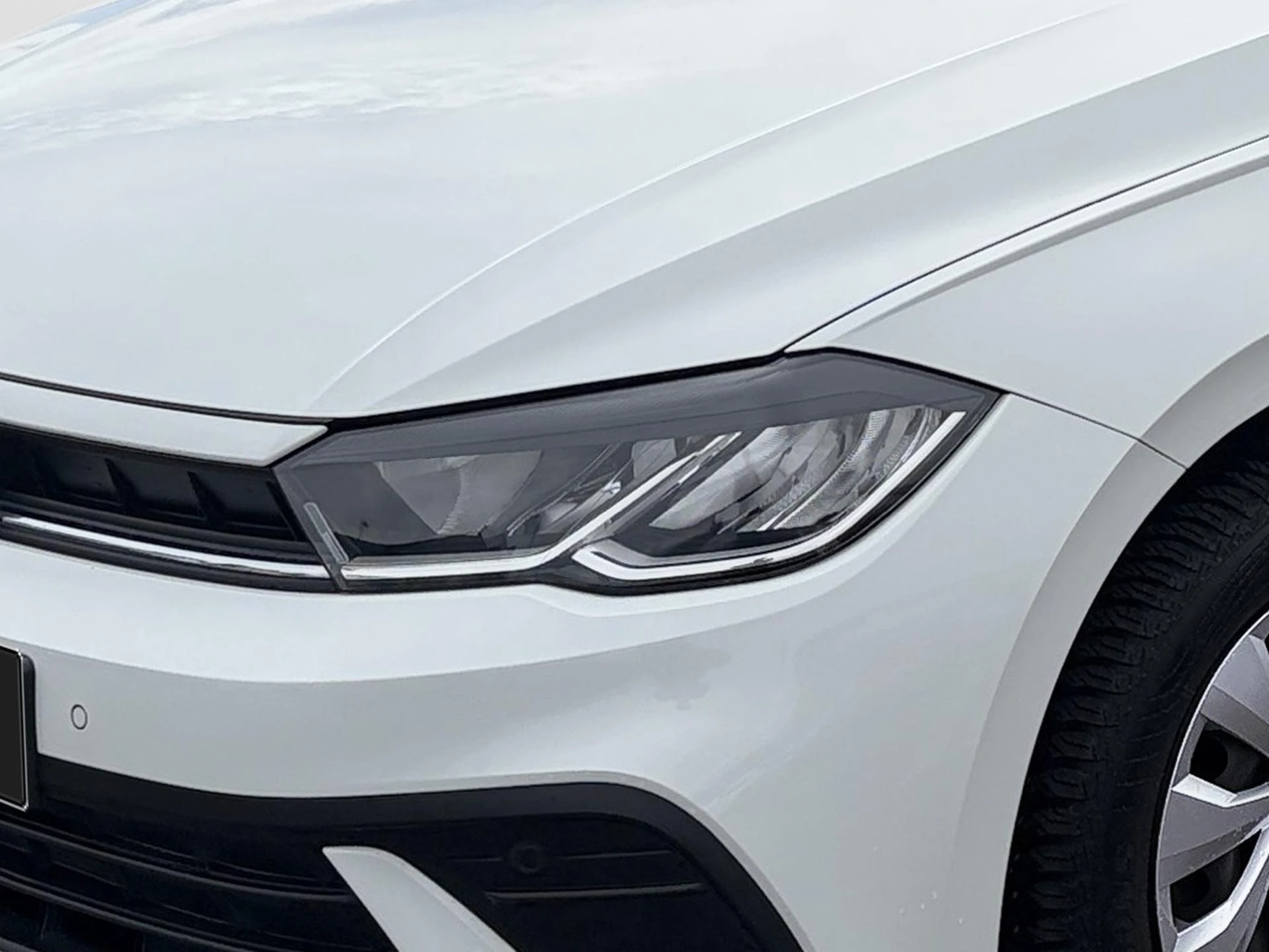Volkswagen-Polo-image-16