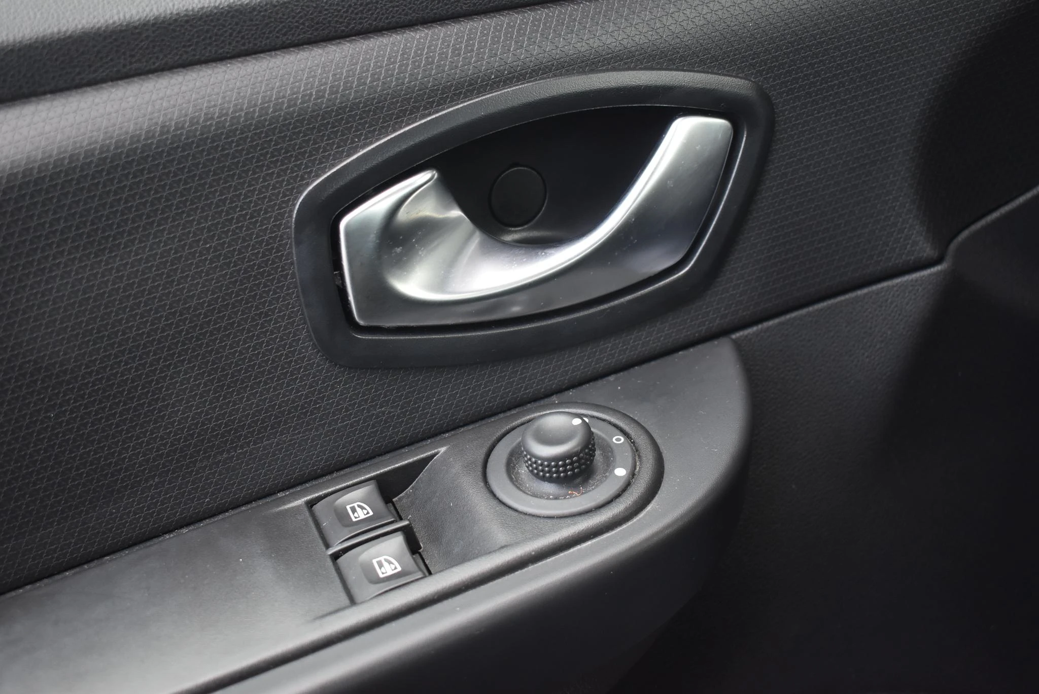 Renault-Clio-image-11