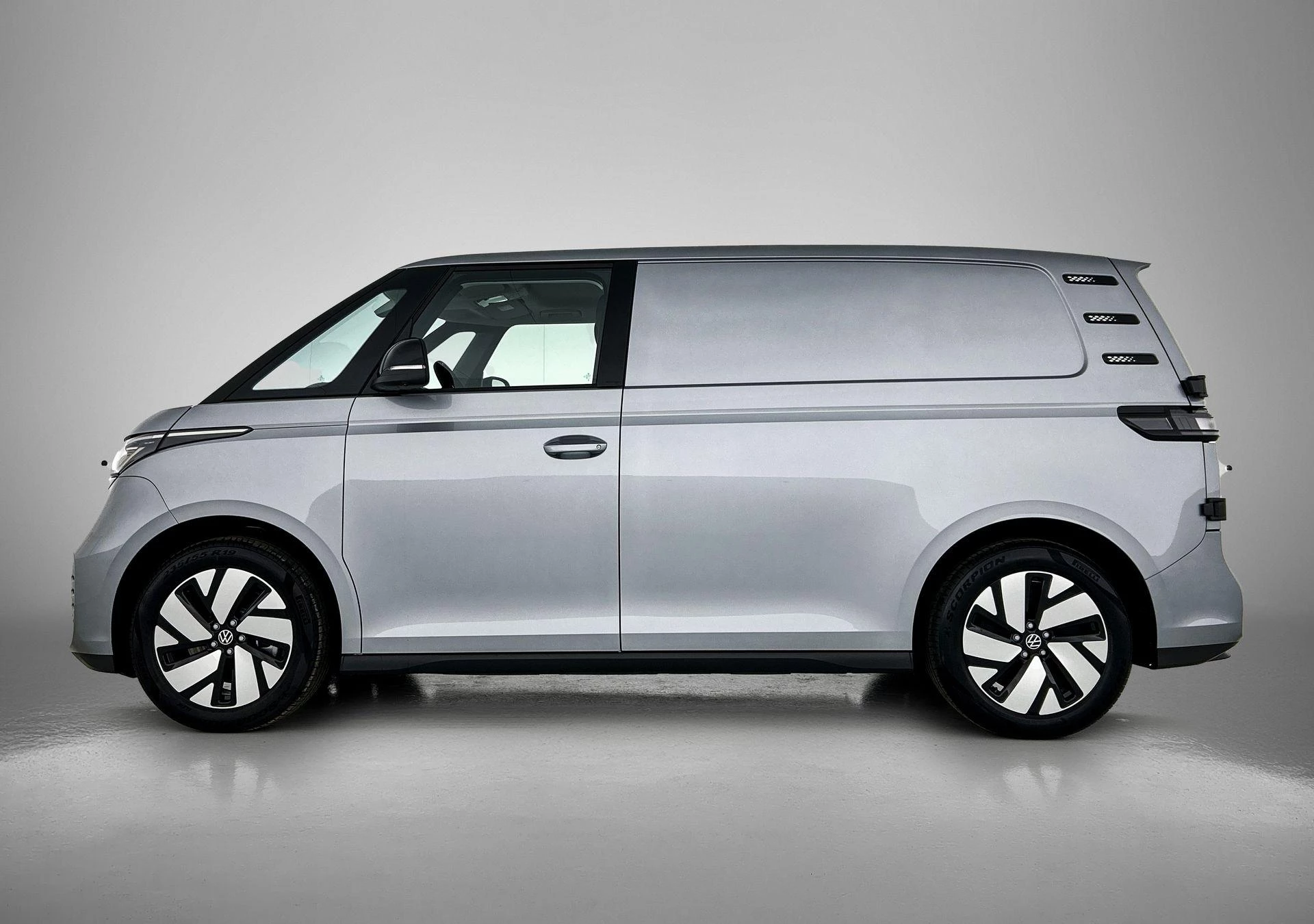 Volkswagen-ID. Buzz Cargo-image-1