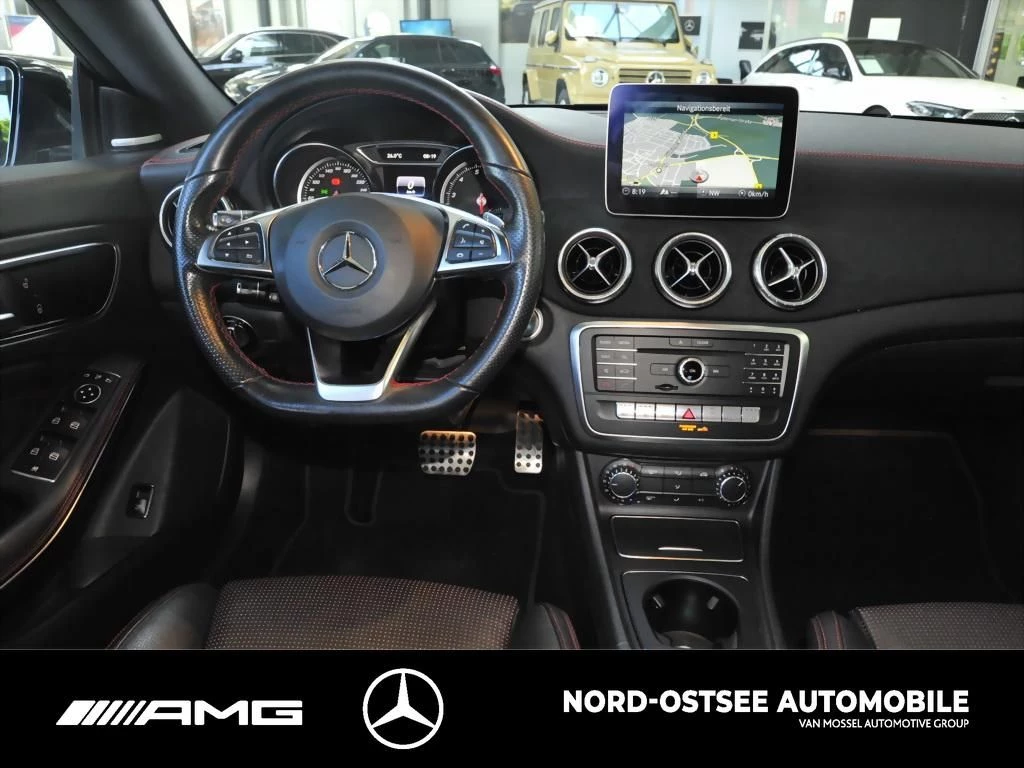 Mercedes-Benz CLA 250 4M AMG COUPÉ LED NIGHT PANO KEYLESS PDC AMG