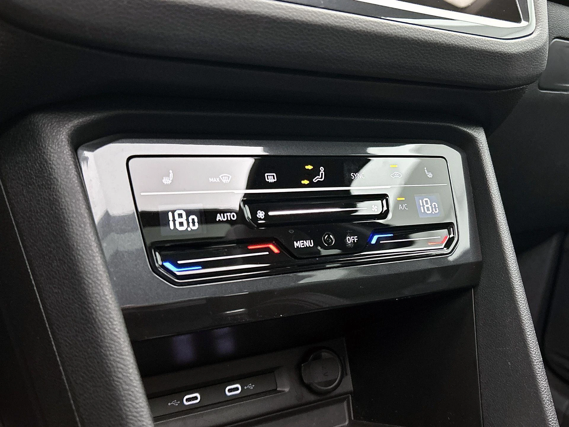 Volkswagen Tiguan 1.5 TSI R-Line Business+