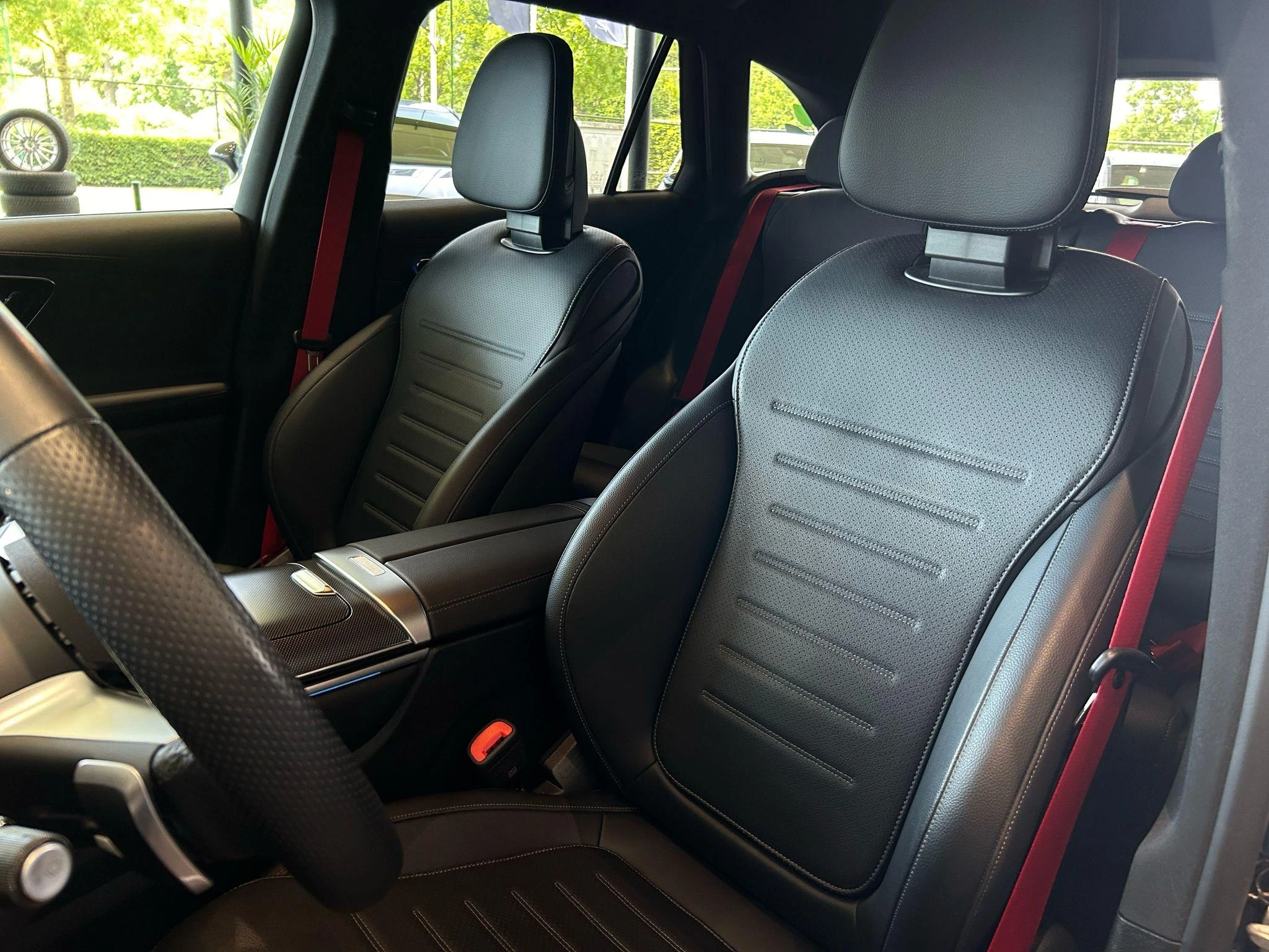 Mercedes-Benz-GLC-image-10