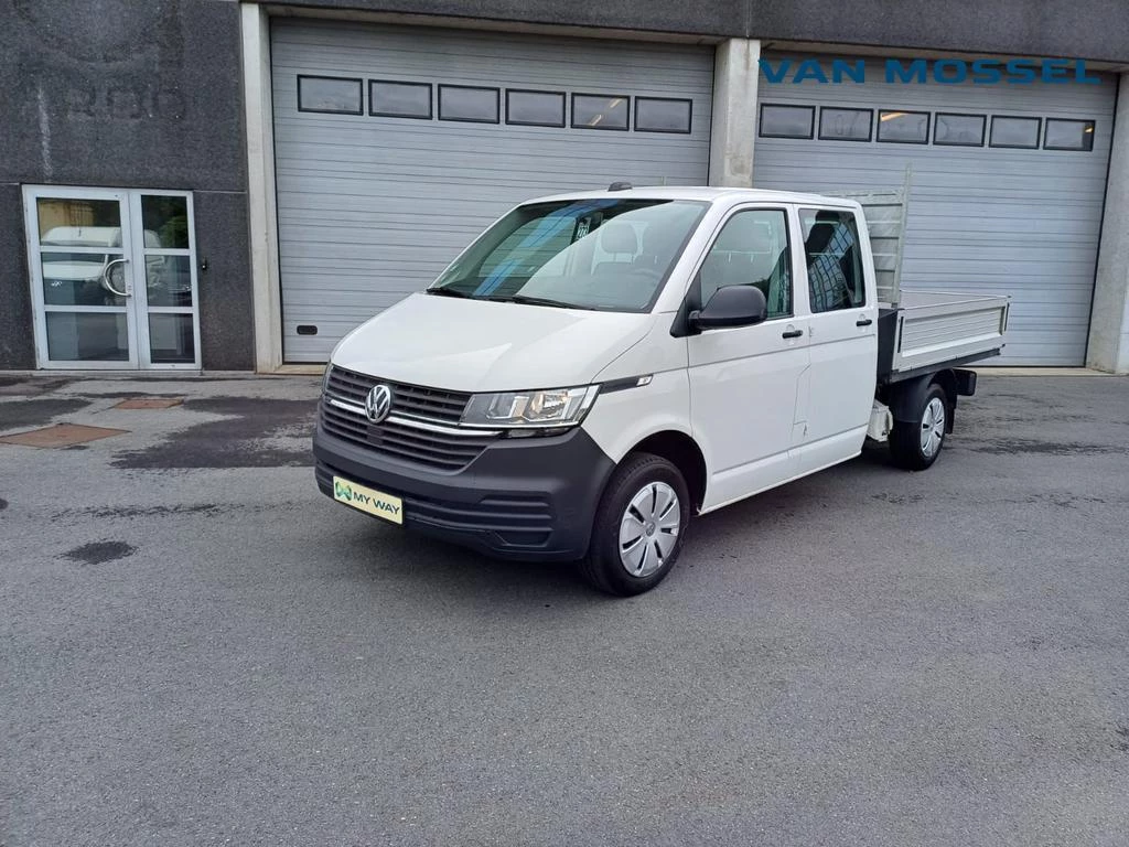 Volkswagen-Transporter-image-0