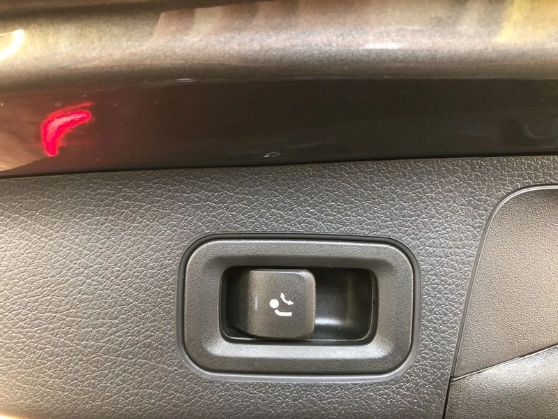 Mercedes-Benz GLA 200 d PROGRESSIVE MBUX LED SHZ KLIMA ProgressiveH247 GLA 200 d PROGRESSIVE MBUX LED SHZ KLIMA Progressive