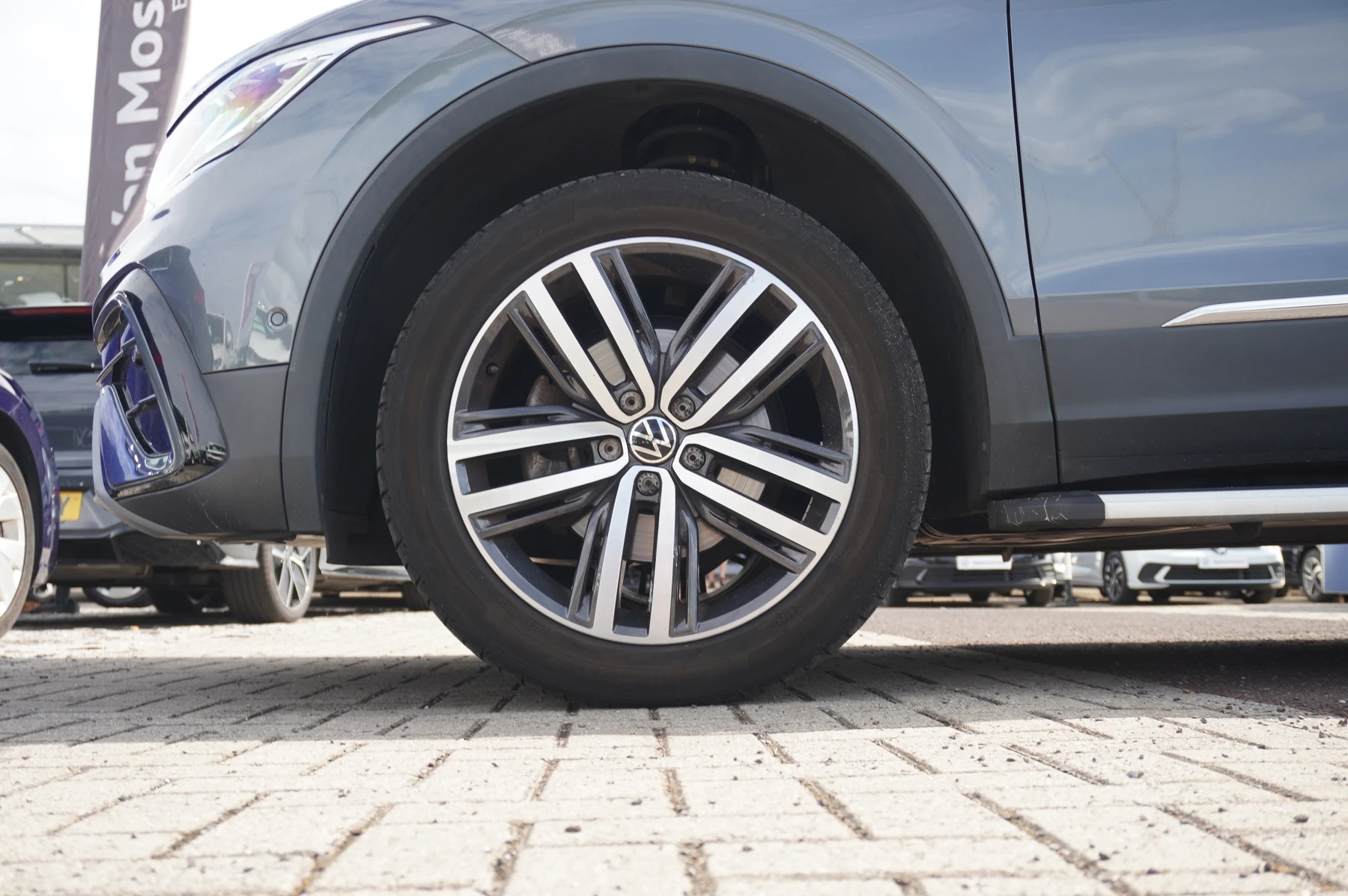 Volkswagen-Tiguan Allspace-image-4