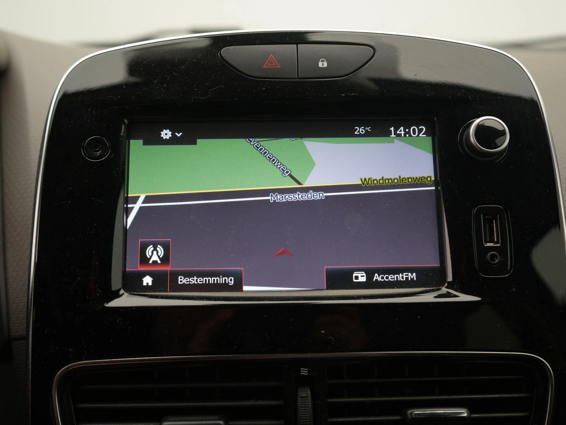 Renault-Clio-image-13