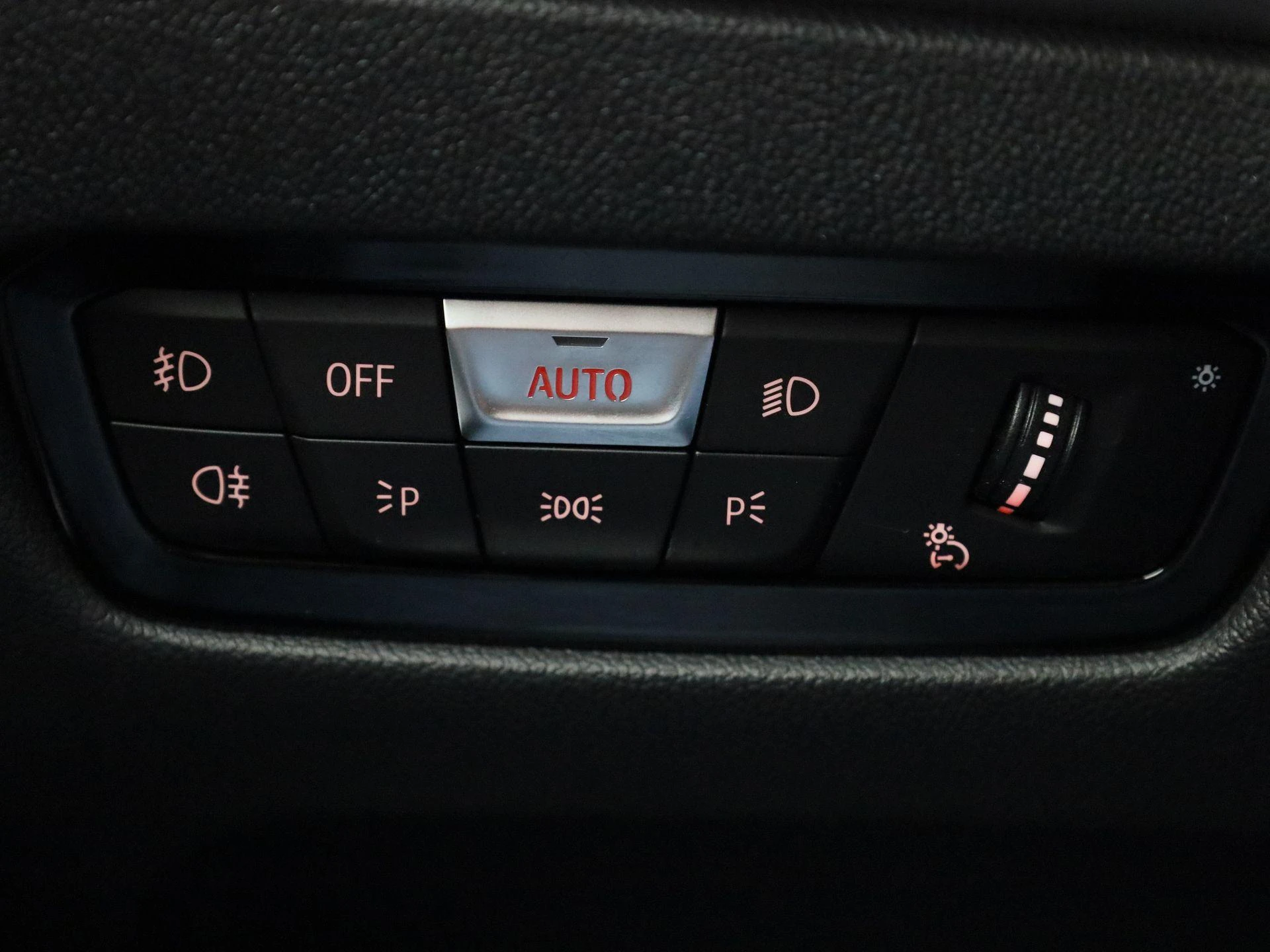 BMW-3 Serie-image-23