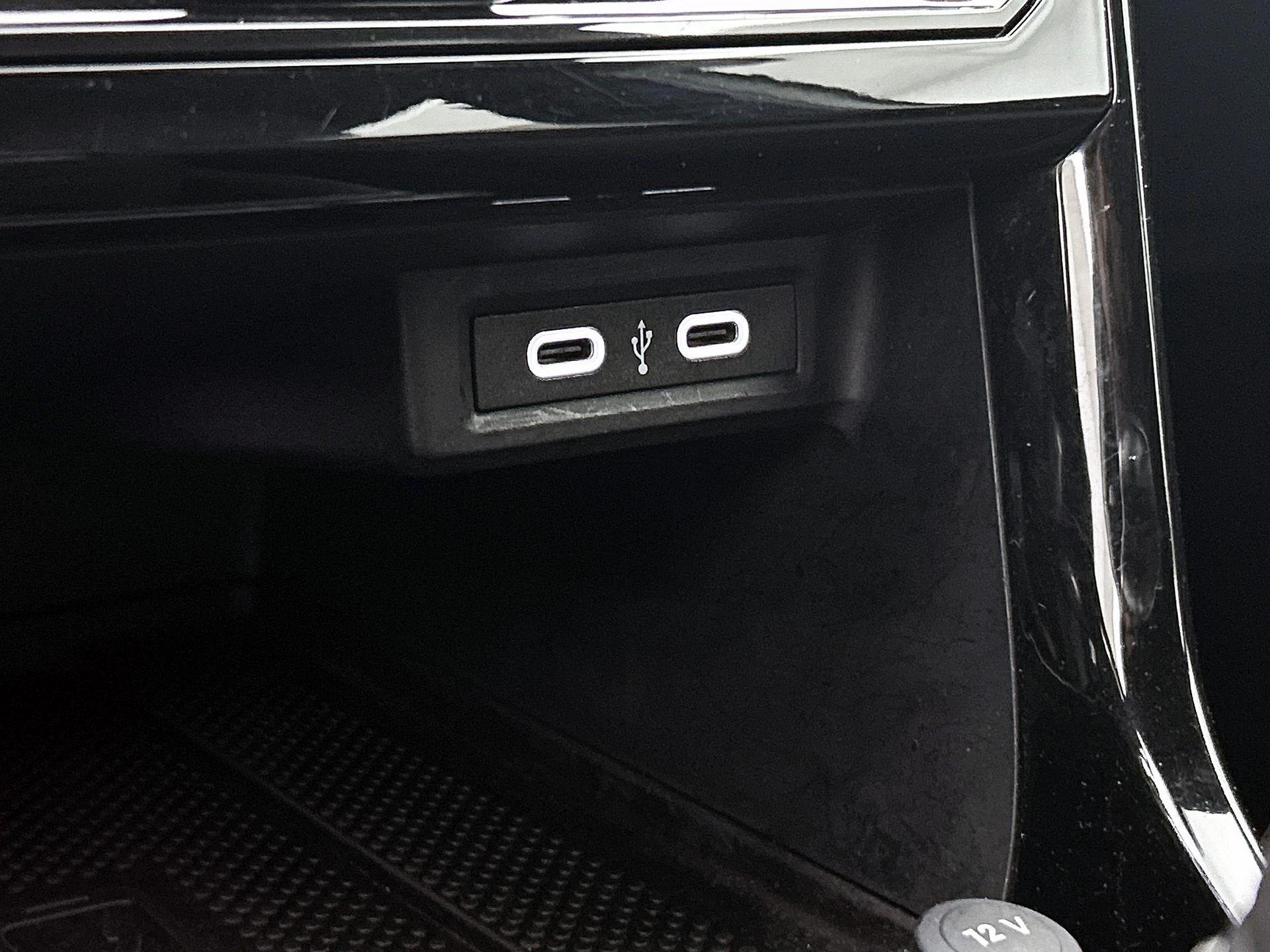 Volkswagen-T-Cross-image-36
