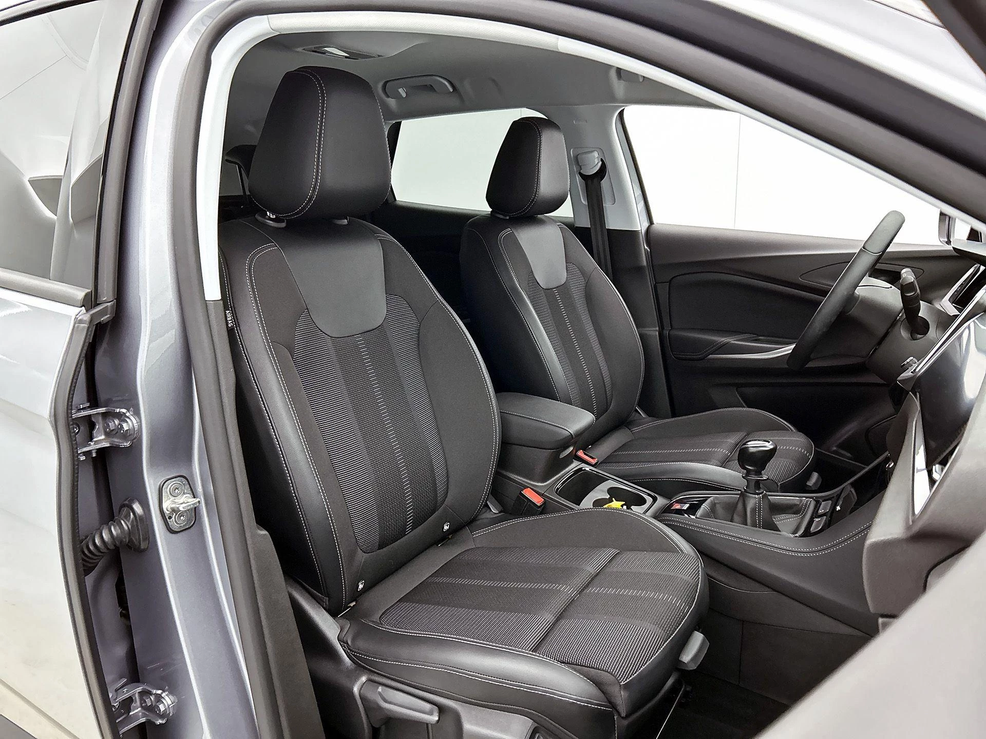 Opel-Grandland-image-35