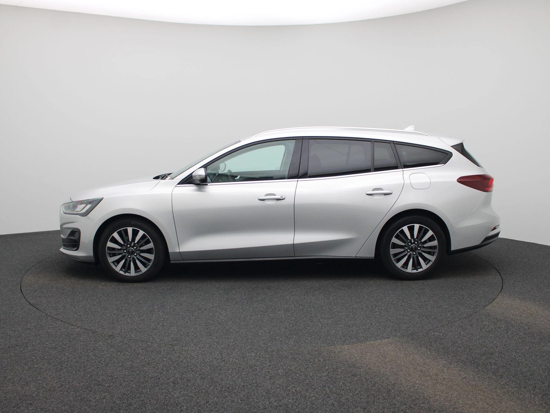 Ford Focus Wagon 1.0 EcoBoost Hybrid Titanium X