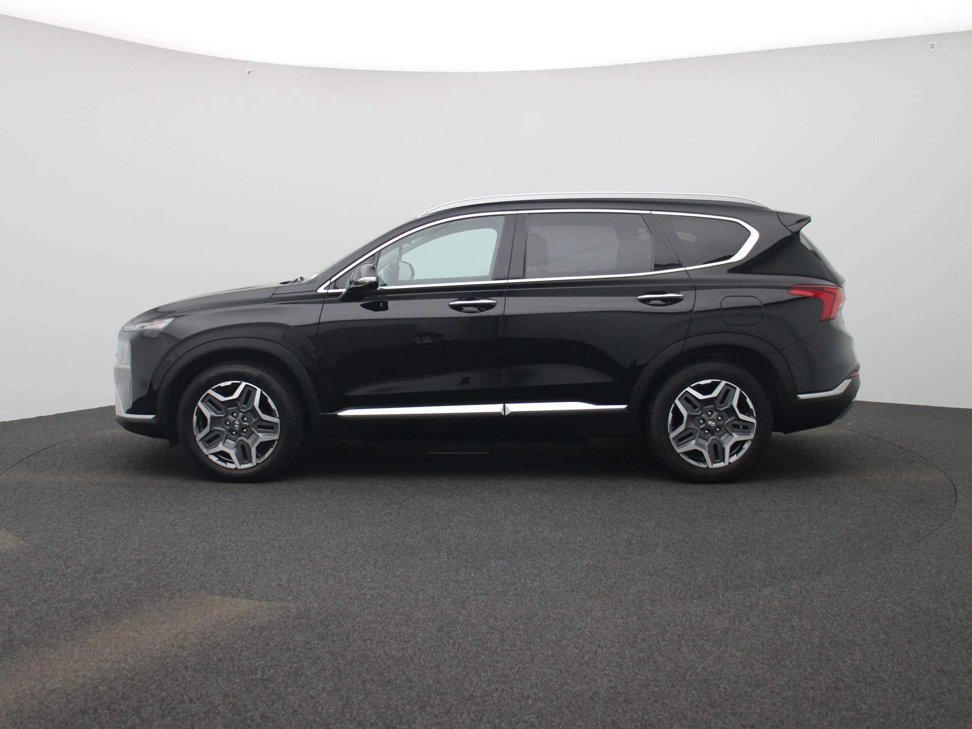 Hyundai Santa Fe 1.6 T-GDi Plug-in Hybrid 4x4 Shine Aut.