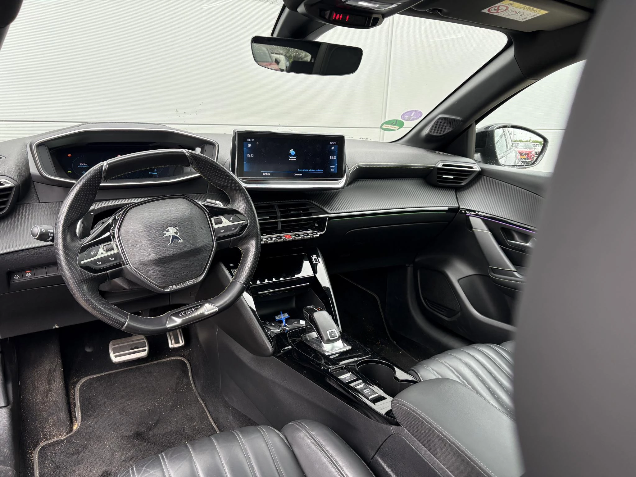 Peugeot-208-image-9