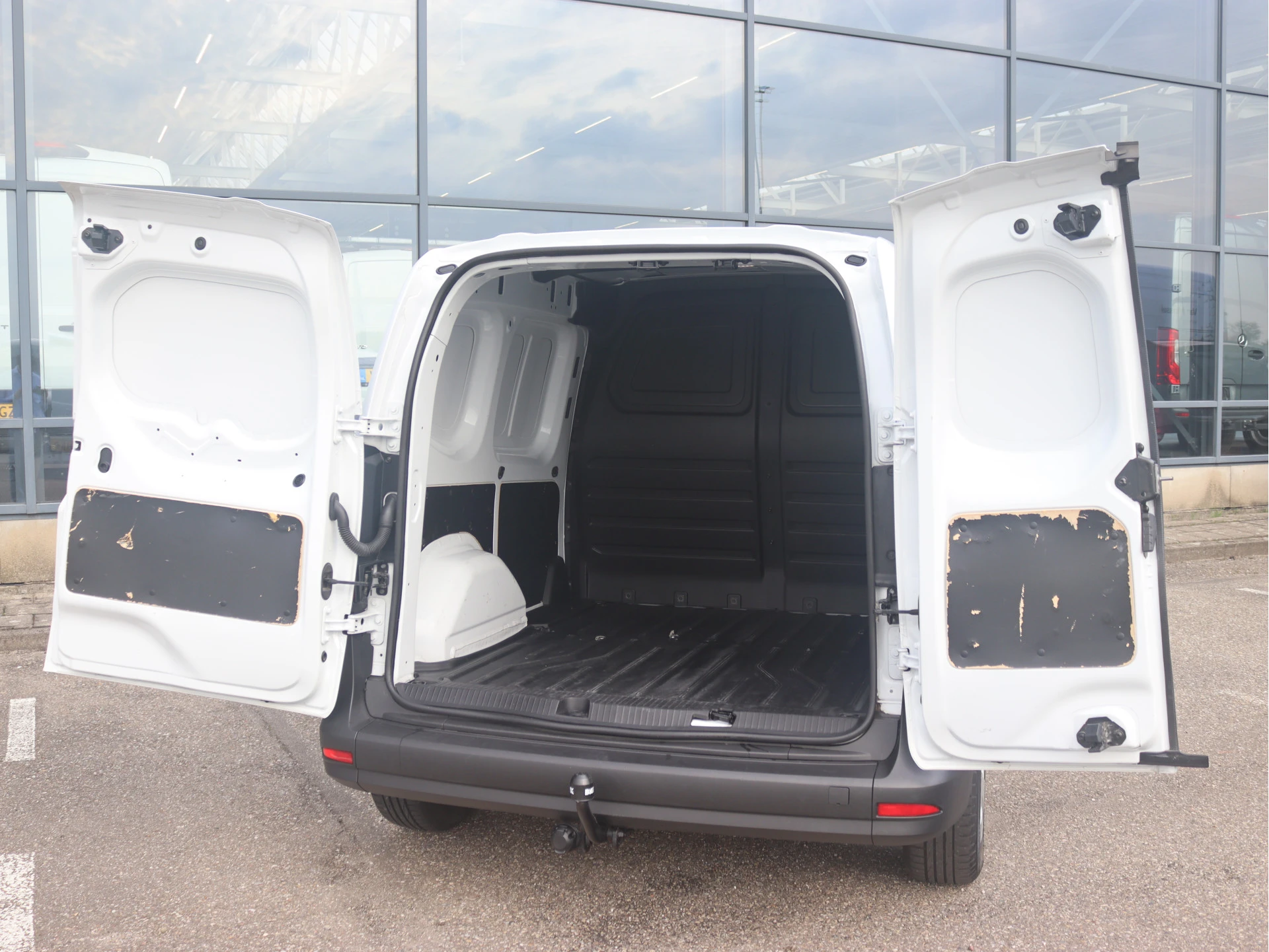 Mercedes-Benz-Citan-image-2