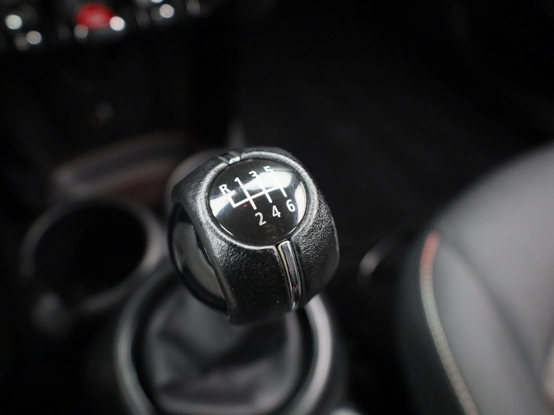 MINI-Cooper-image-28