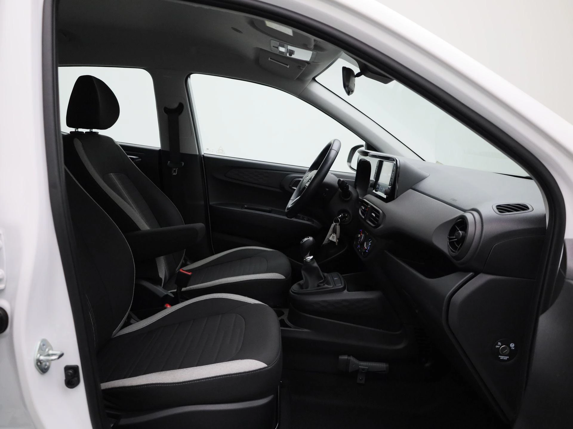 Hyundai-i10-image-29