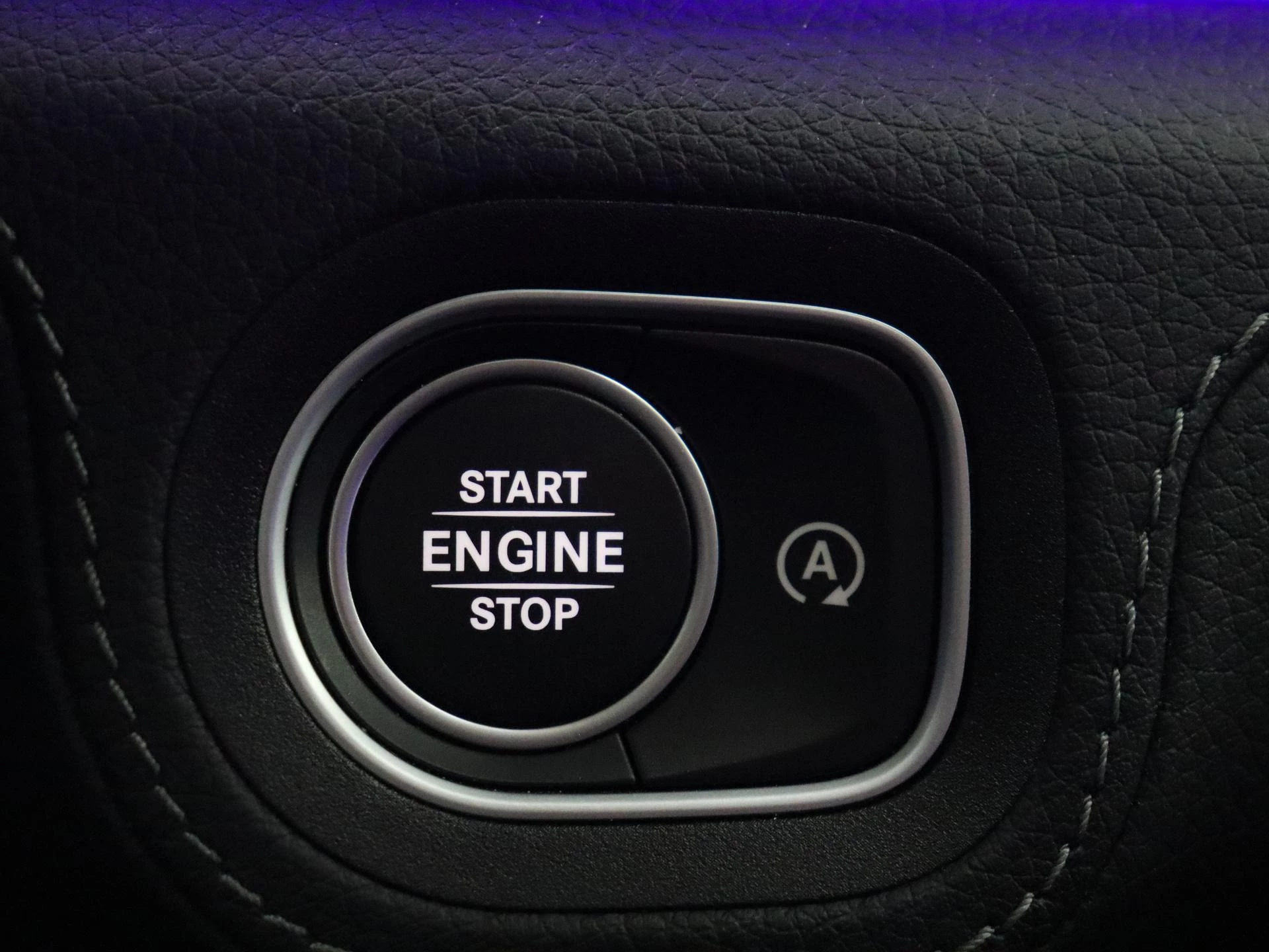 Mercedes-Benz-GLE-image-22