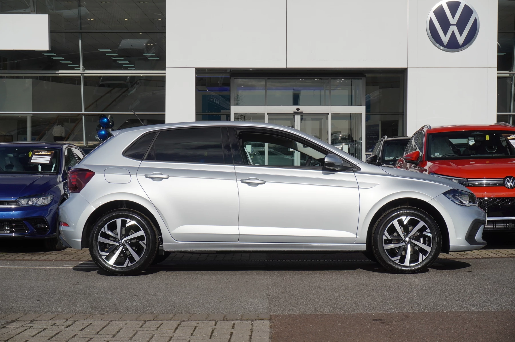 Volkswagen-Polo-image-3