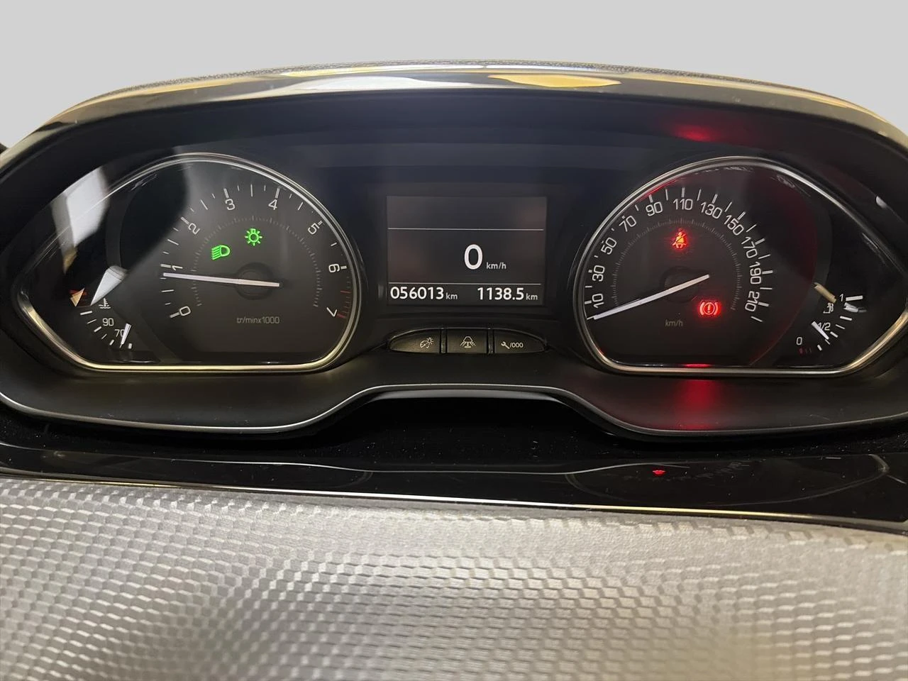 Peugeot-2008-image-10