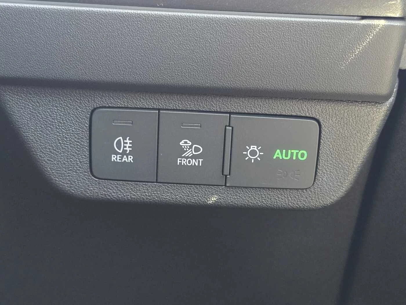 Audi-Q4 e-tron-image-34
