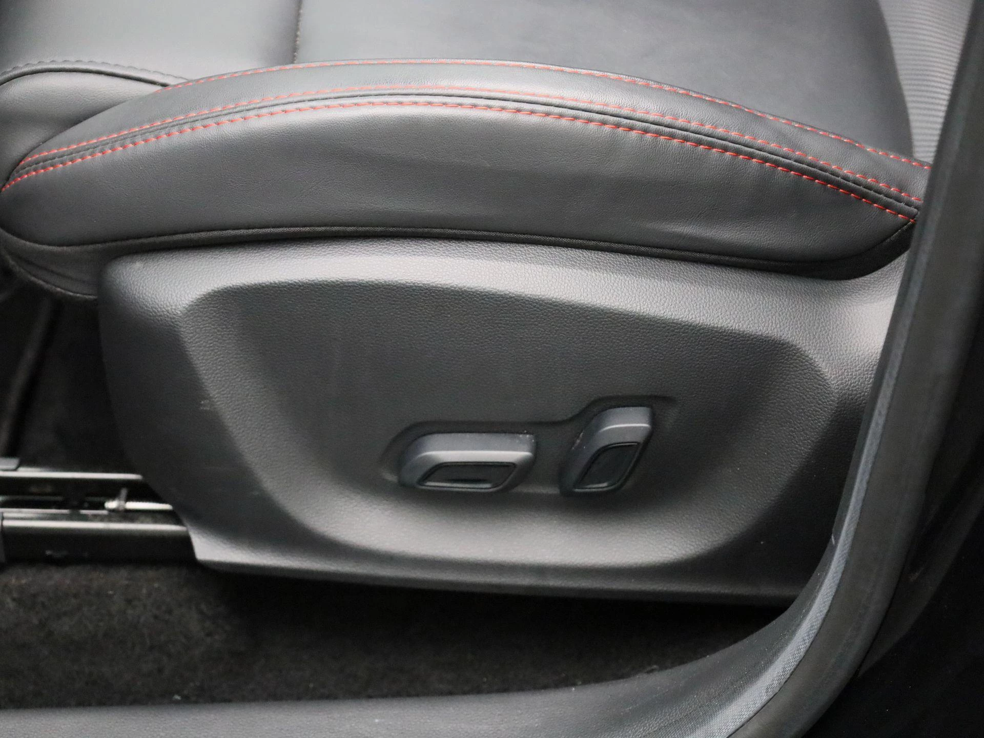 MG-ZS EV-image-30