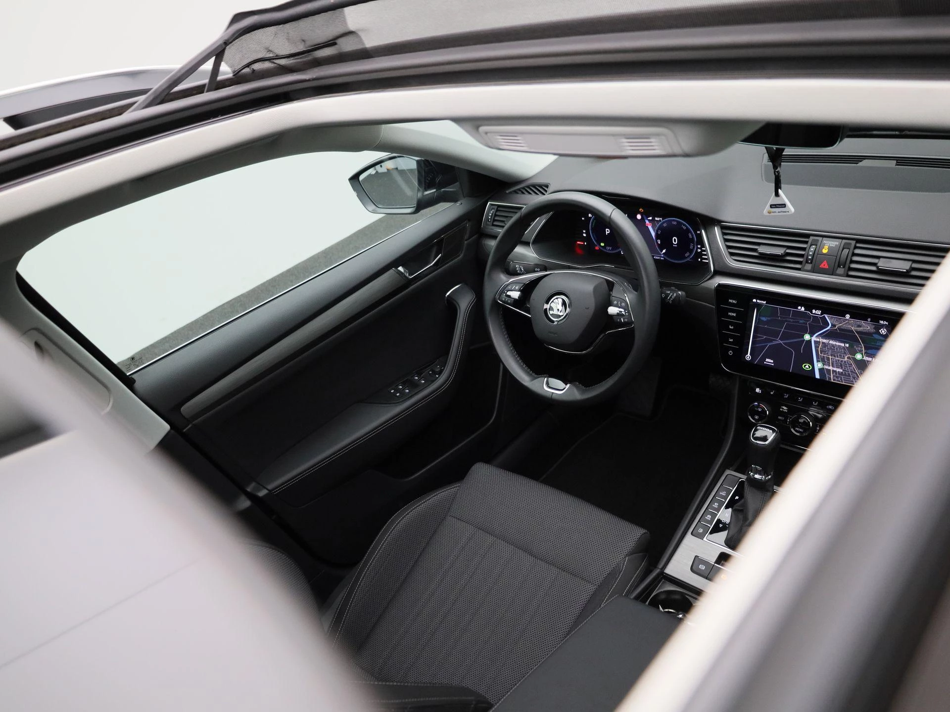 Škoda Superb Combi 1.4 TSI iV 160kW DSG6 Clever