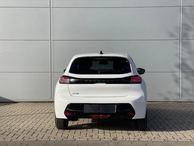 Peugeot 208 Allure Hybrid 110 e-DCS8
