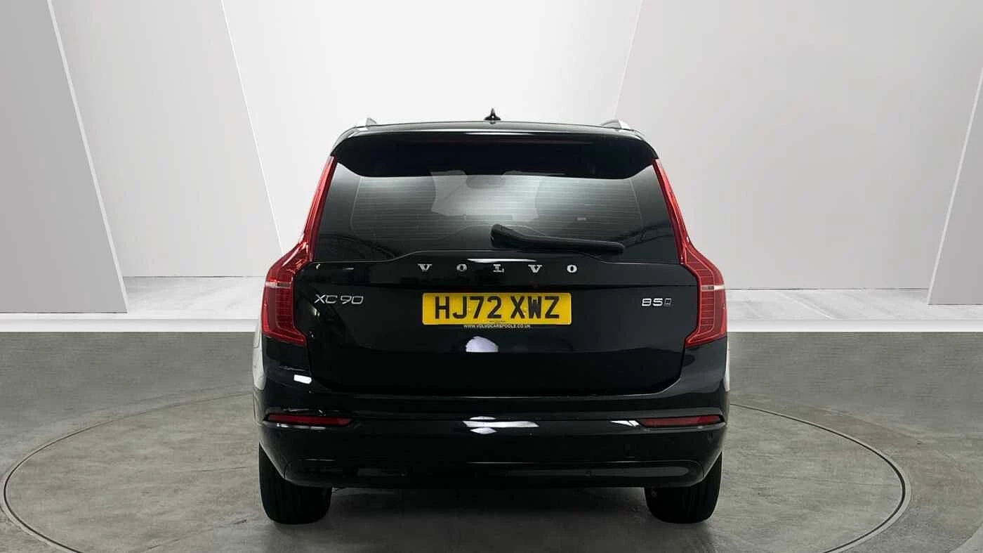 Volvo-XC90-image-8