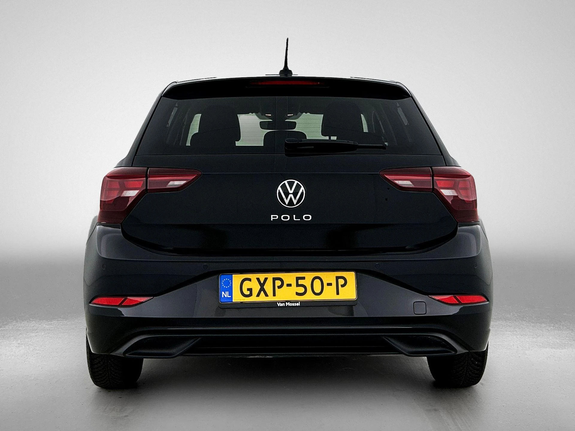Volkswagen-Polo-image-2