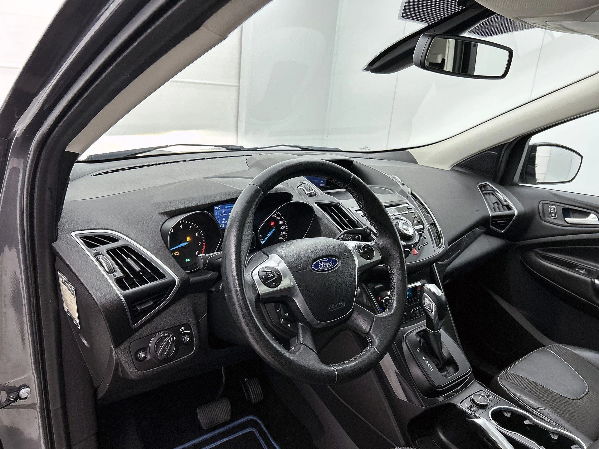 Ford-Kuga-image-19